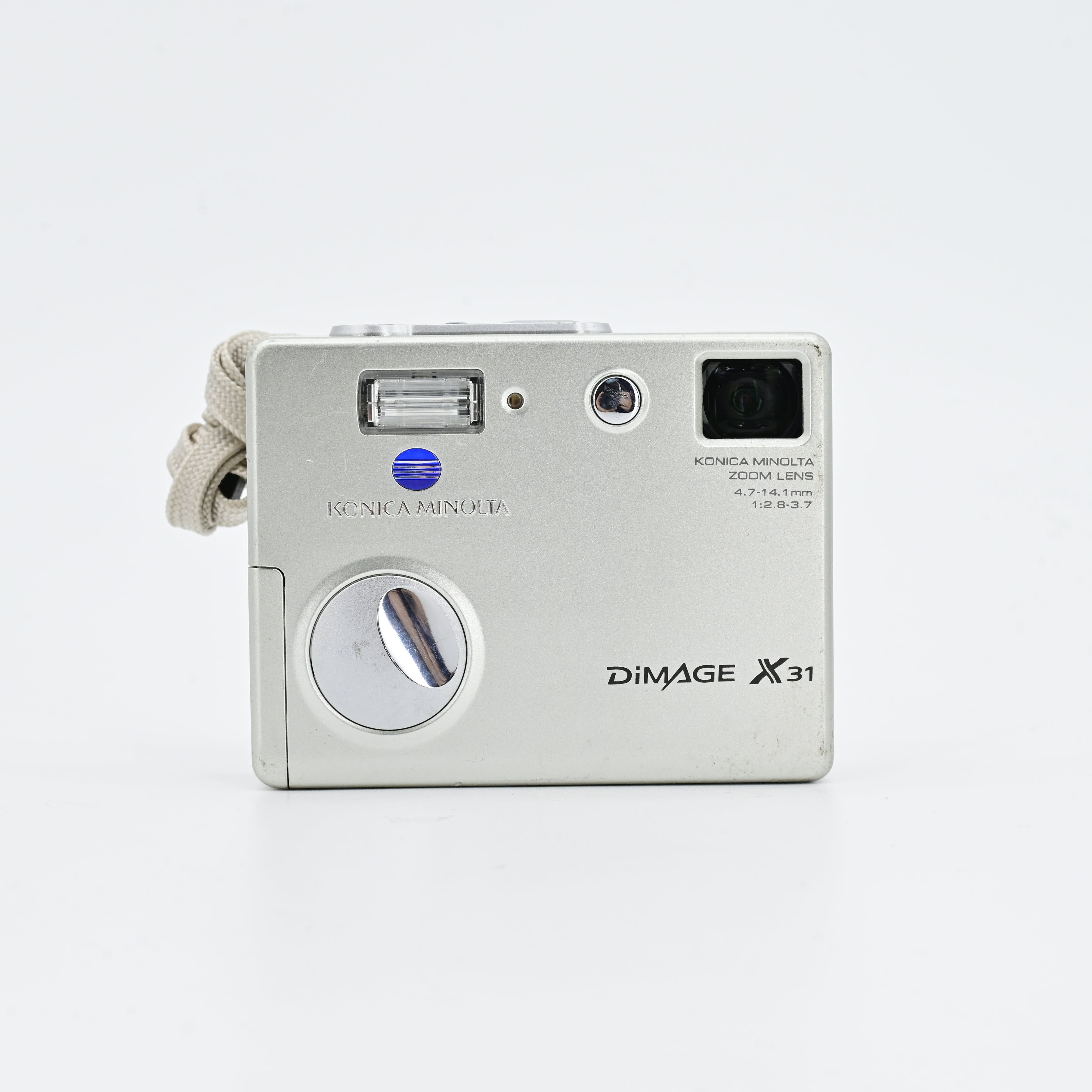 Konica Minolta DiMAGE X31 CCD Digital Camera