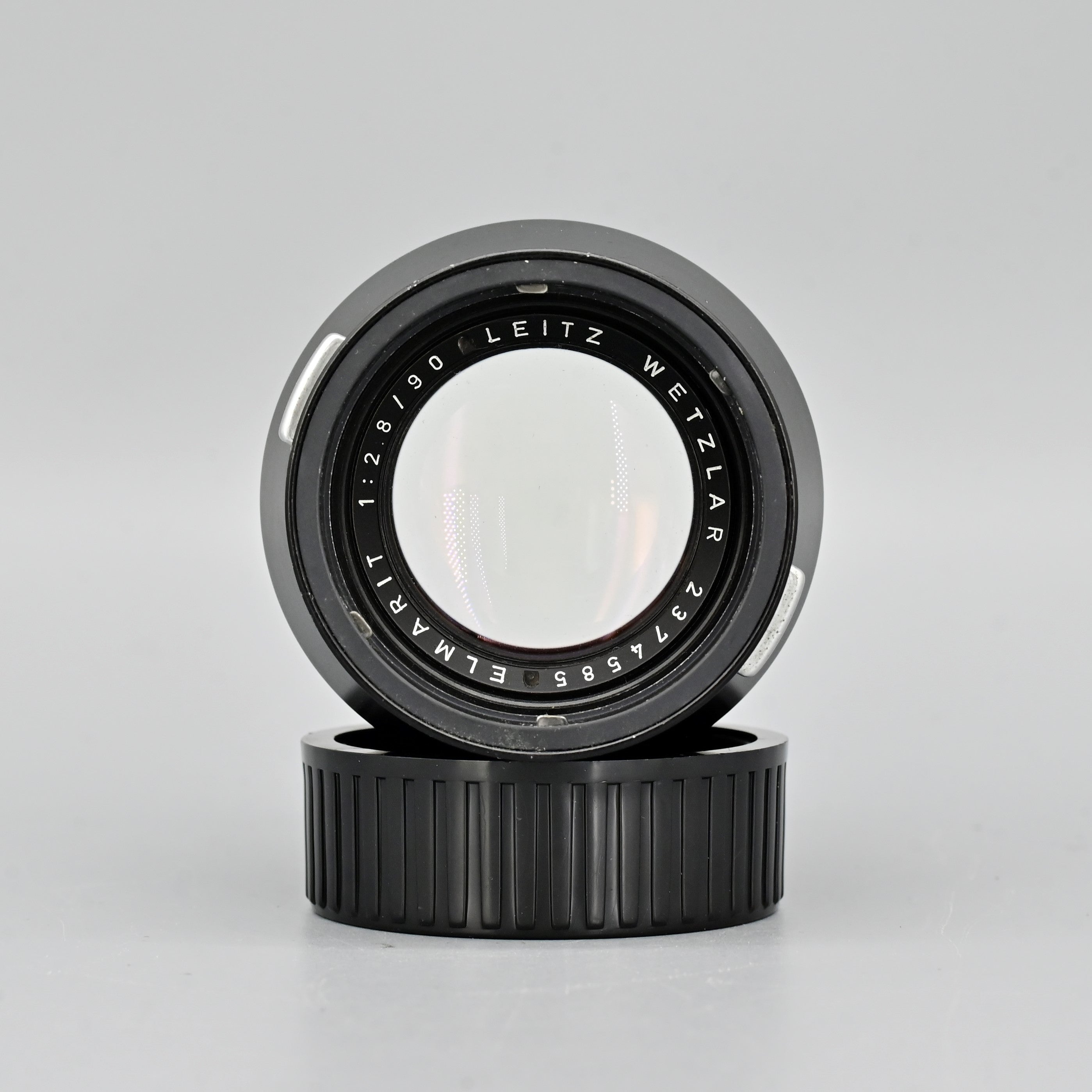 Leica Leitz Wetzlar Elmarit 90mm F2.8 Lens.