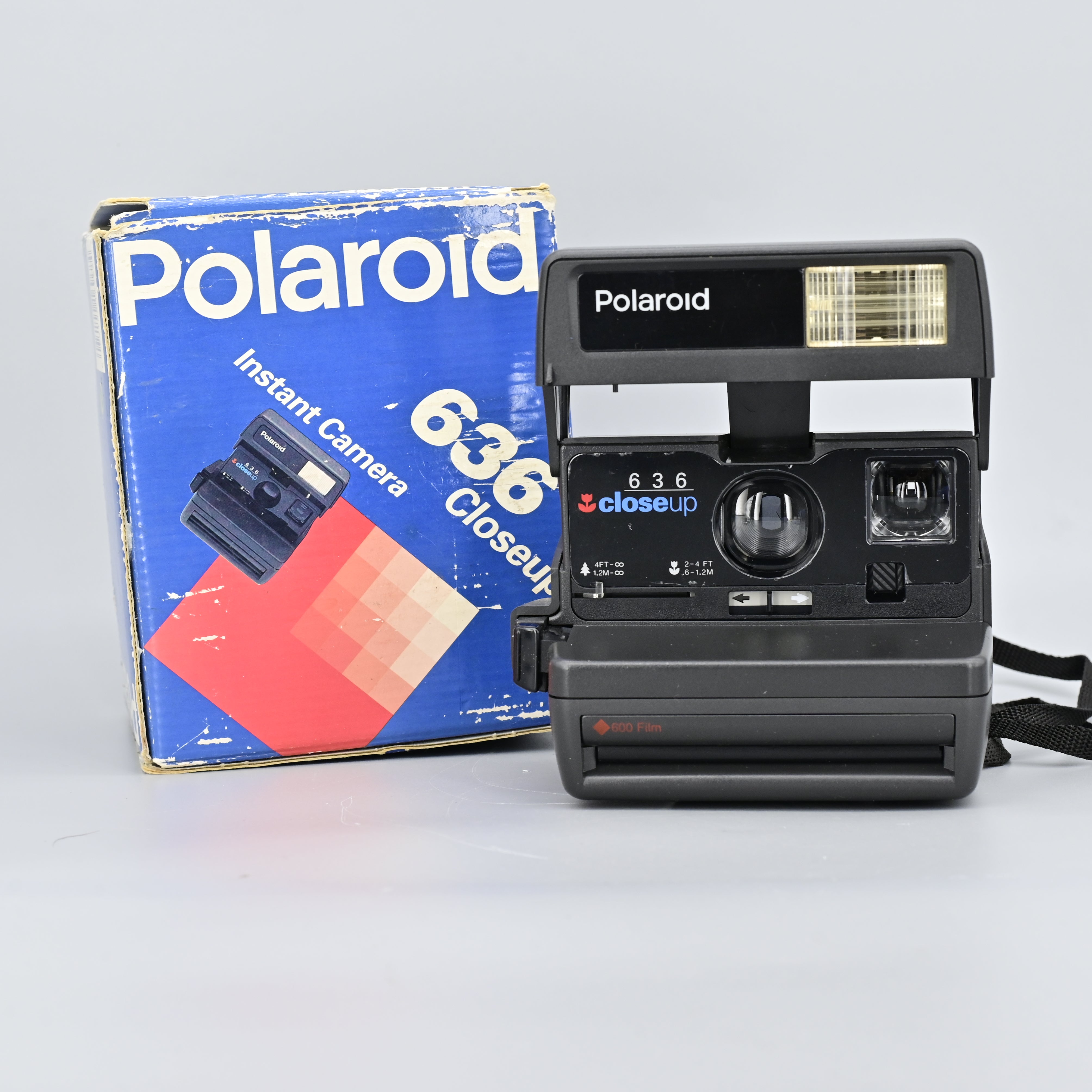 Polaroid 636 Close Up Instant Camera – SHOWA