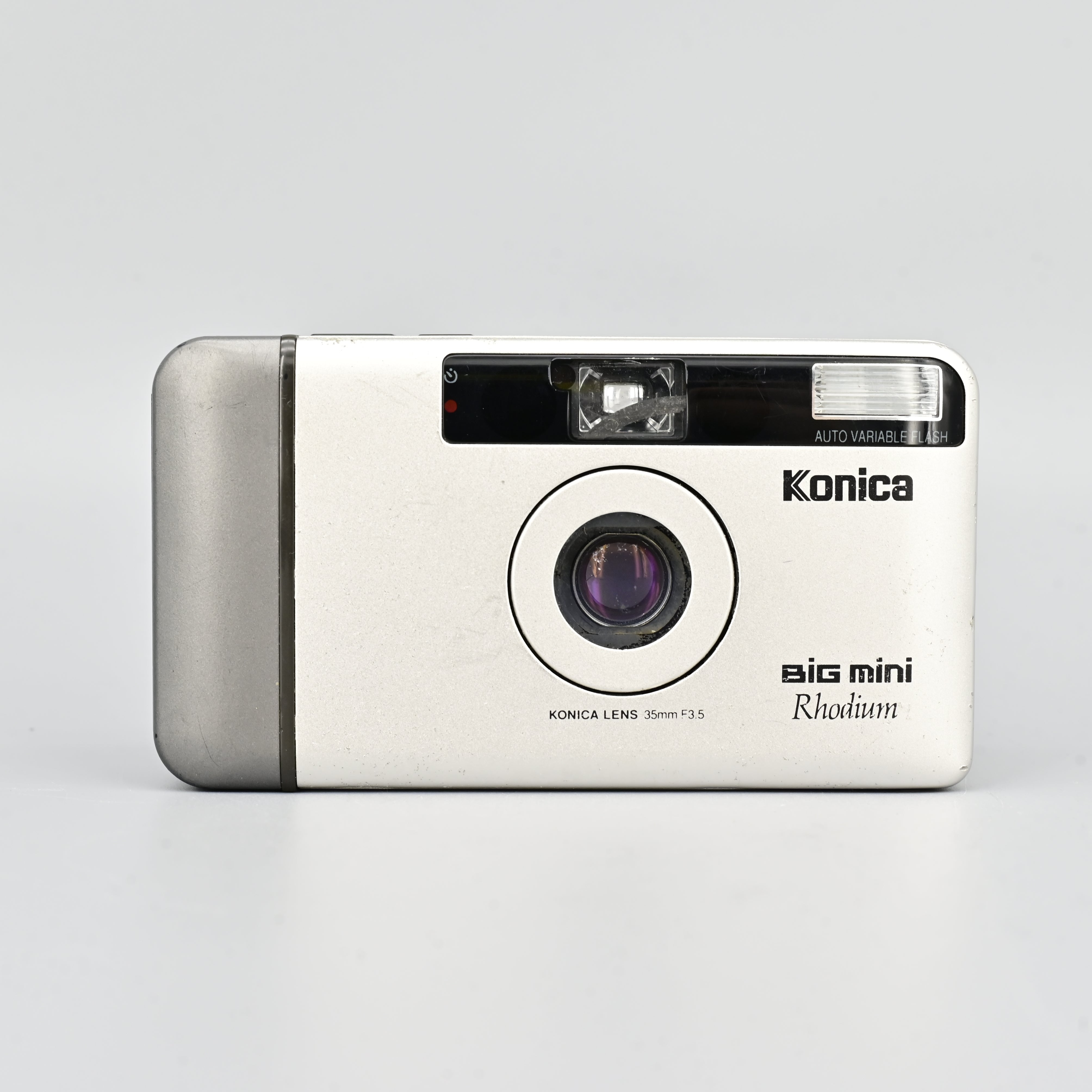 売り一掃Konica Big mini Rhodium コンパクト フィルムカメラ フィルムカメラ