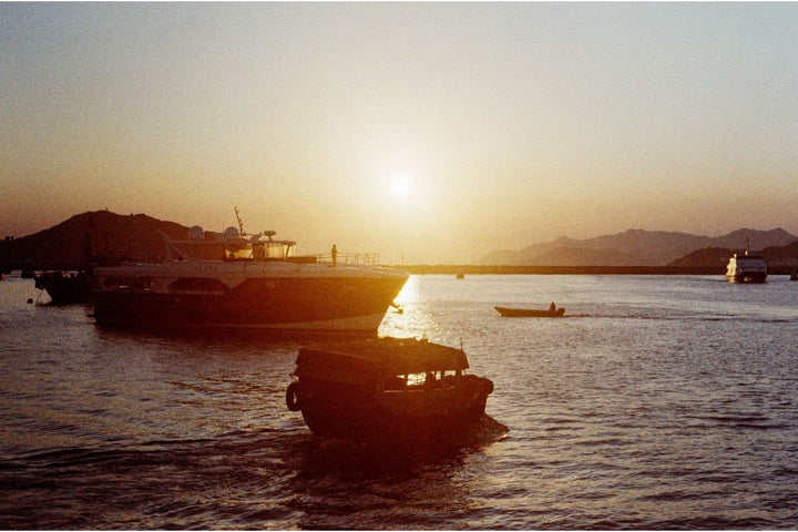 Lomography LomoChrome Color ’92 Sun-kissed ISO 400 35mm