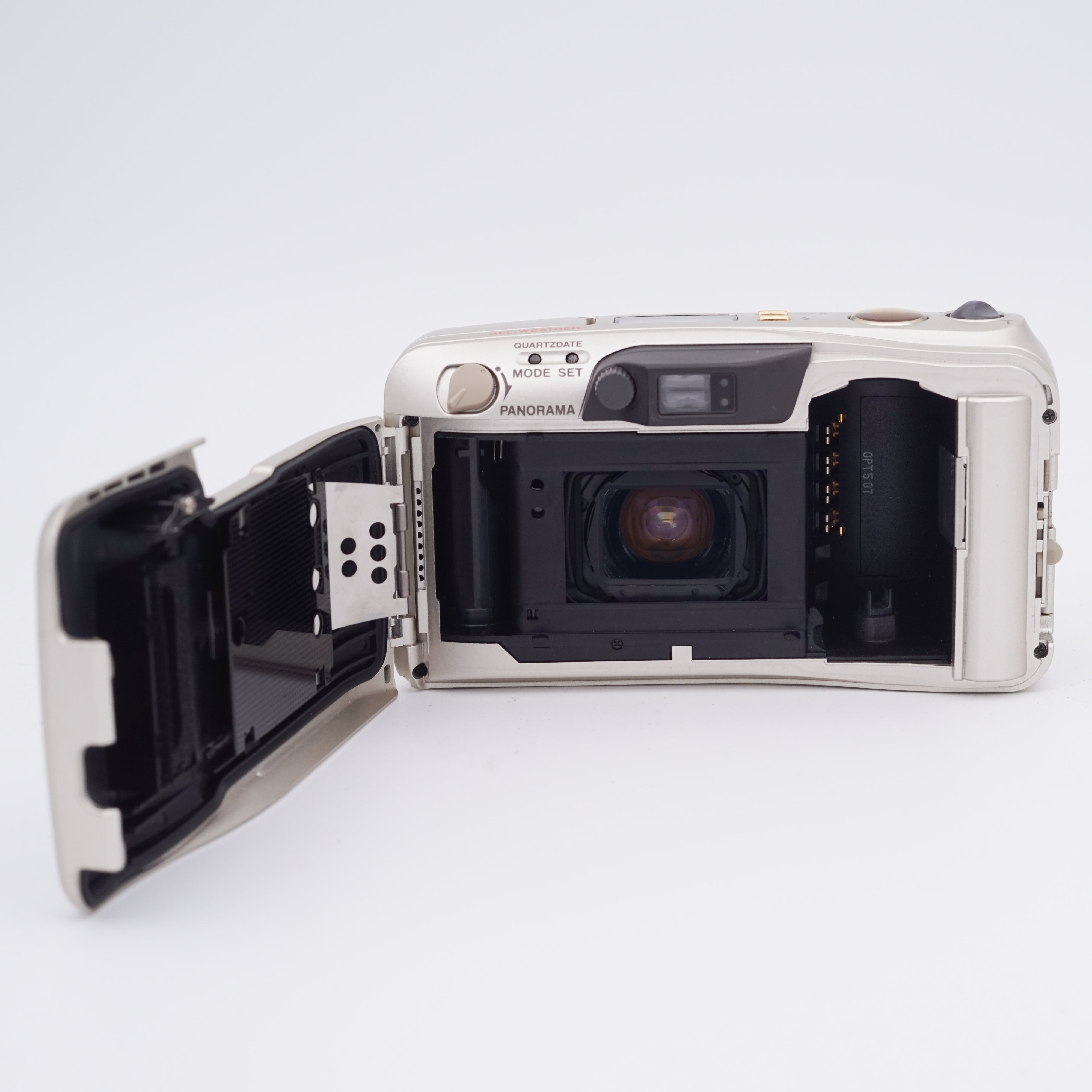 Olympus Mju Zoom 140 Deluxe – SHOWA