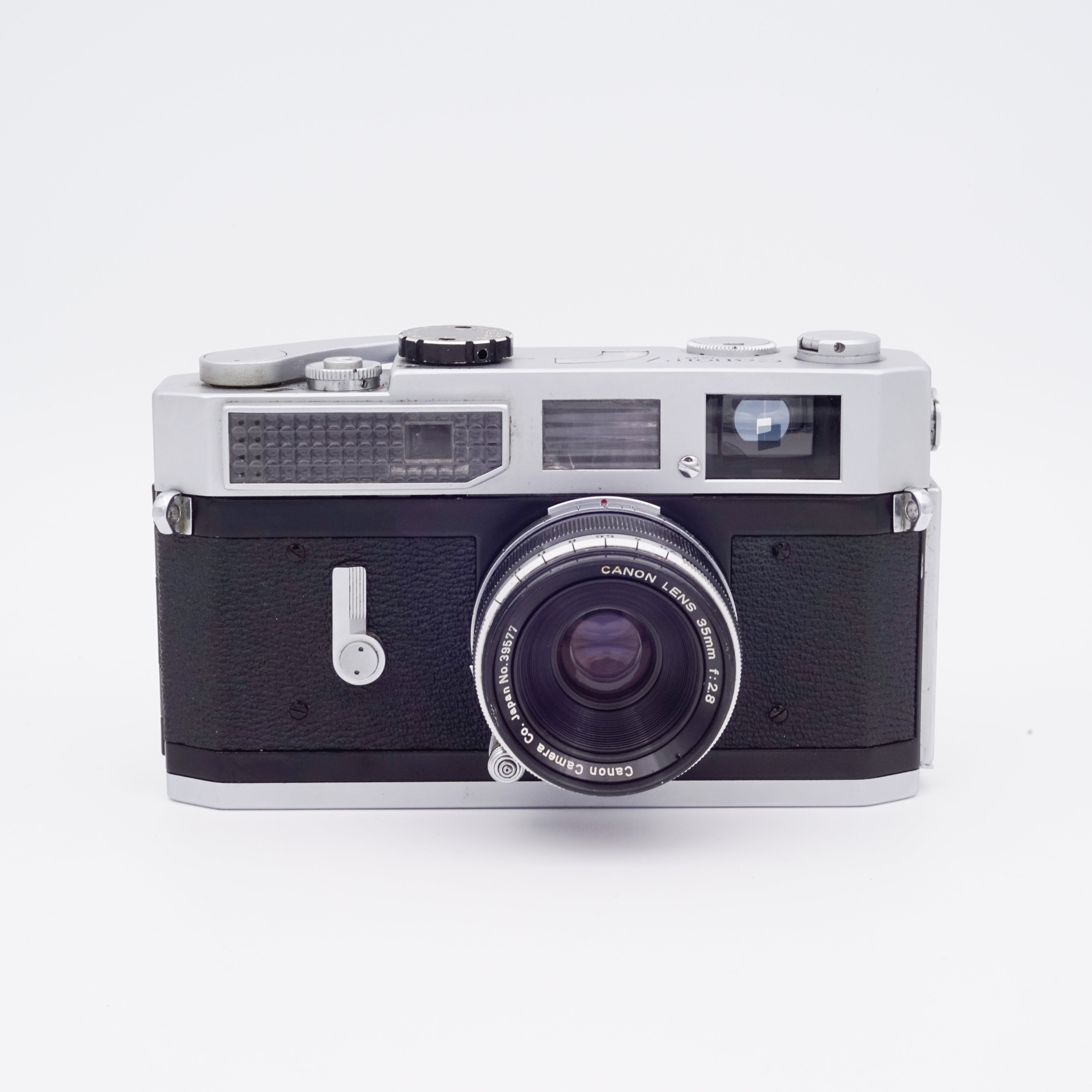 Canon EOS7 + EF 50mm F1.8 II Lens – SHOWA