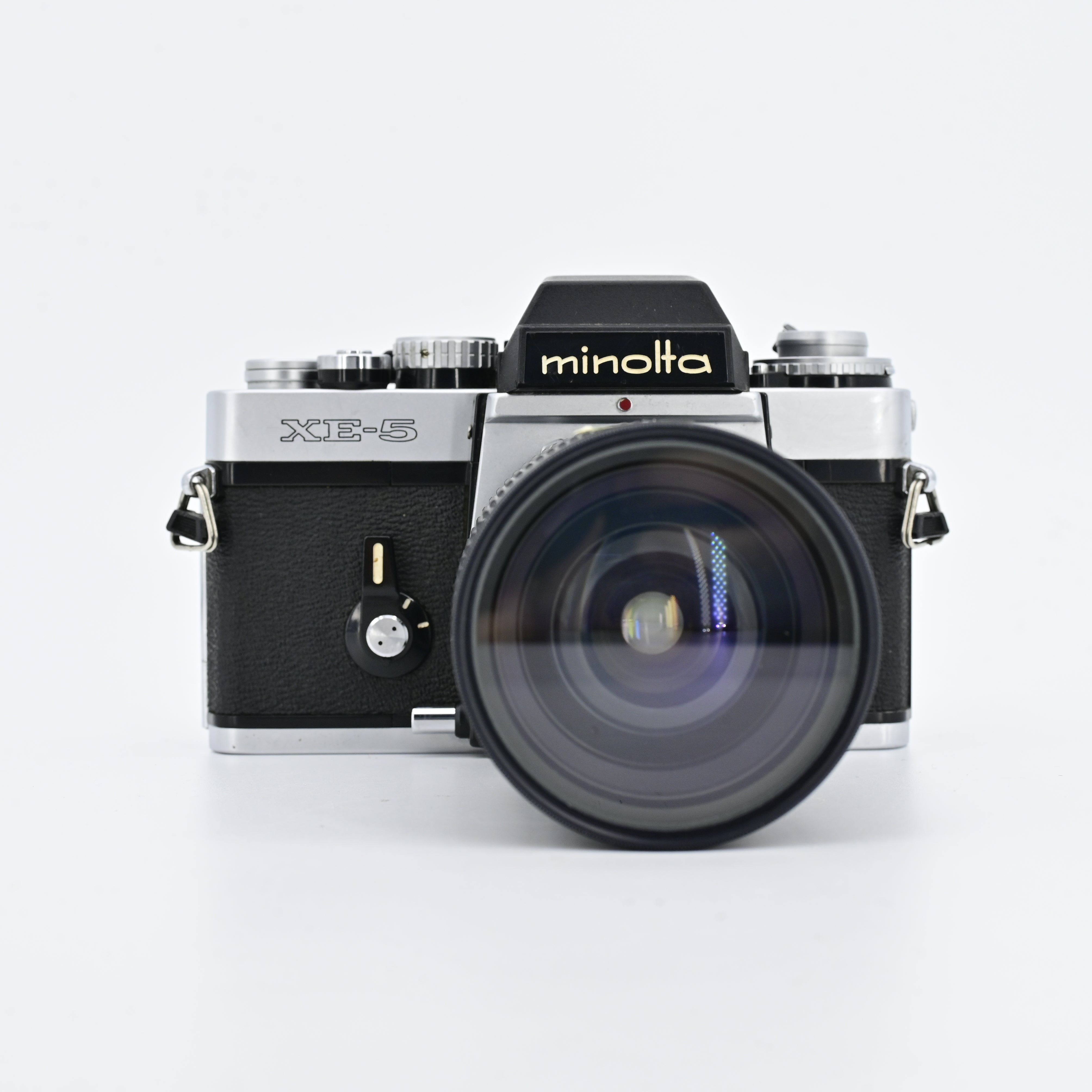 Minolta XE5 + Kiron 35-135mm f/3.5~4.5 MC 1:4 Macro MF Lens