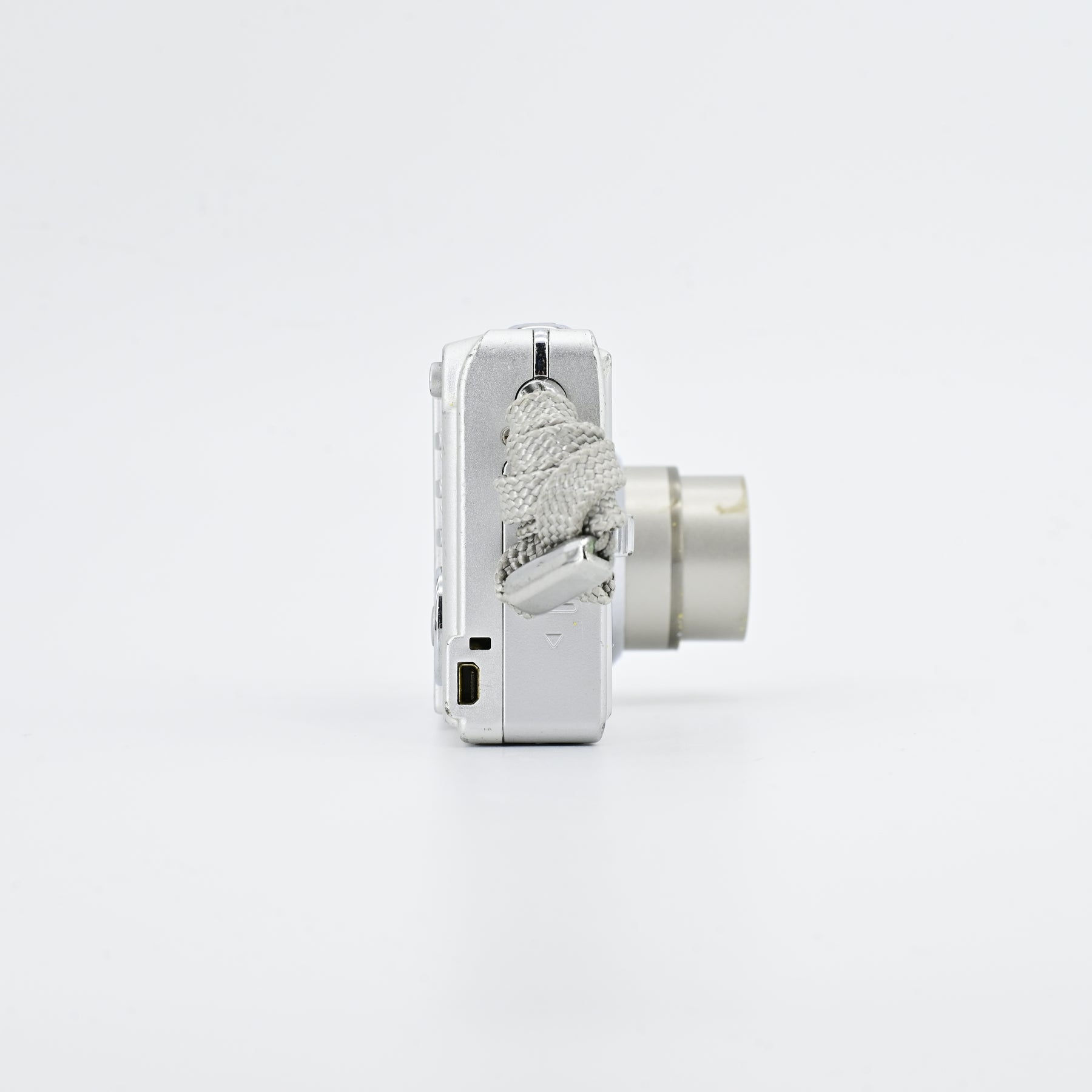 Olympus FE150 CCD Digital Camera