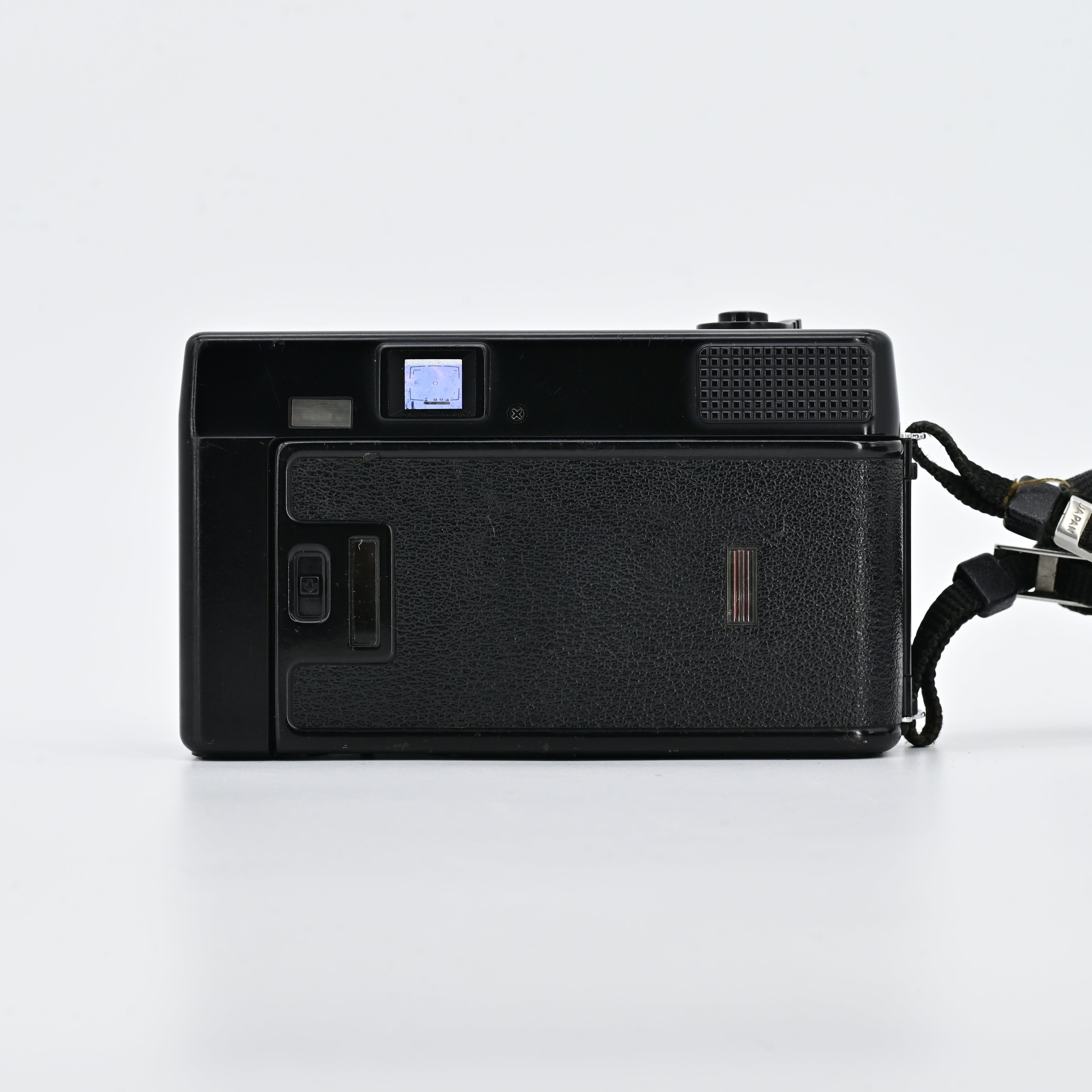 Nikon L35AF (Read Description) – SHOWA