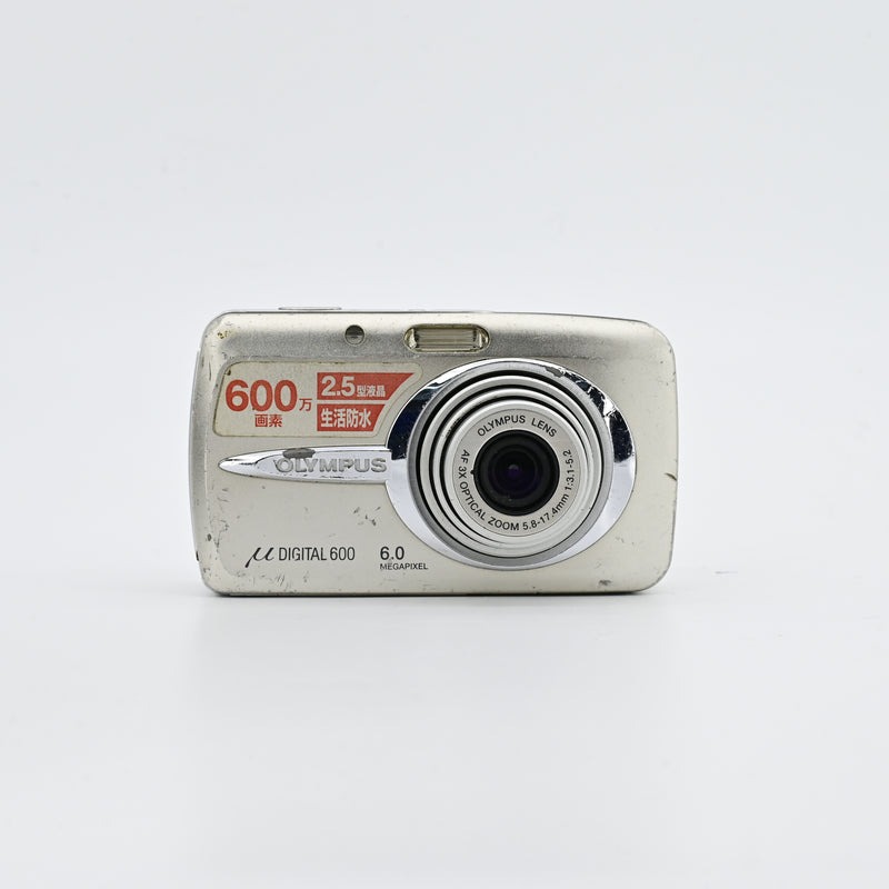 Olympus Mju Digital 600 CCD Digital Camera