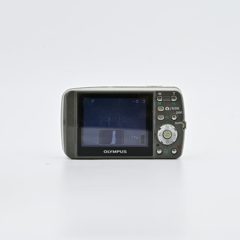 Olympus Mju Digital 600 CCD Digital Camera