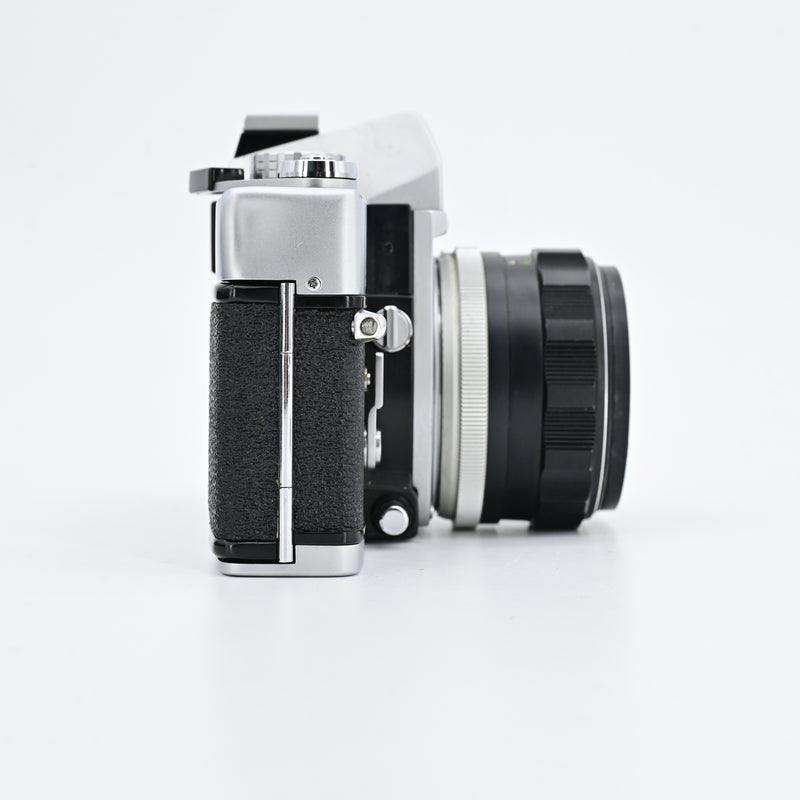 Minolta SRT101 + MC Rokkor-PF 58mm f/1.4 Lens