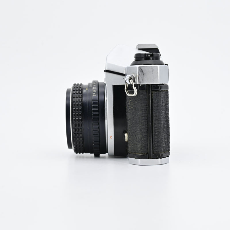 Pentax K1000SE + SMC Pentax-M 50/1.7 Lens