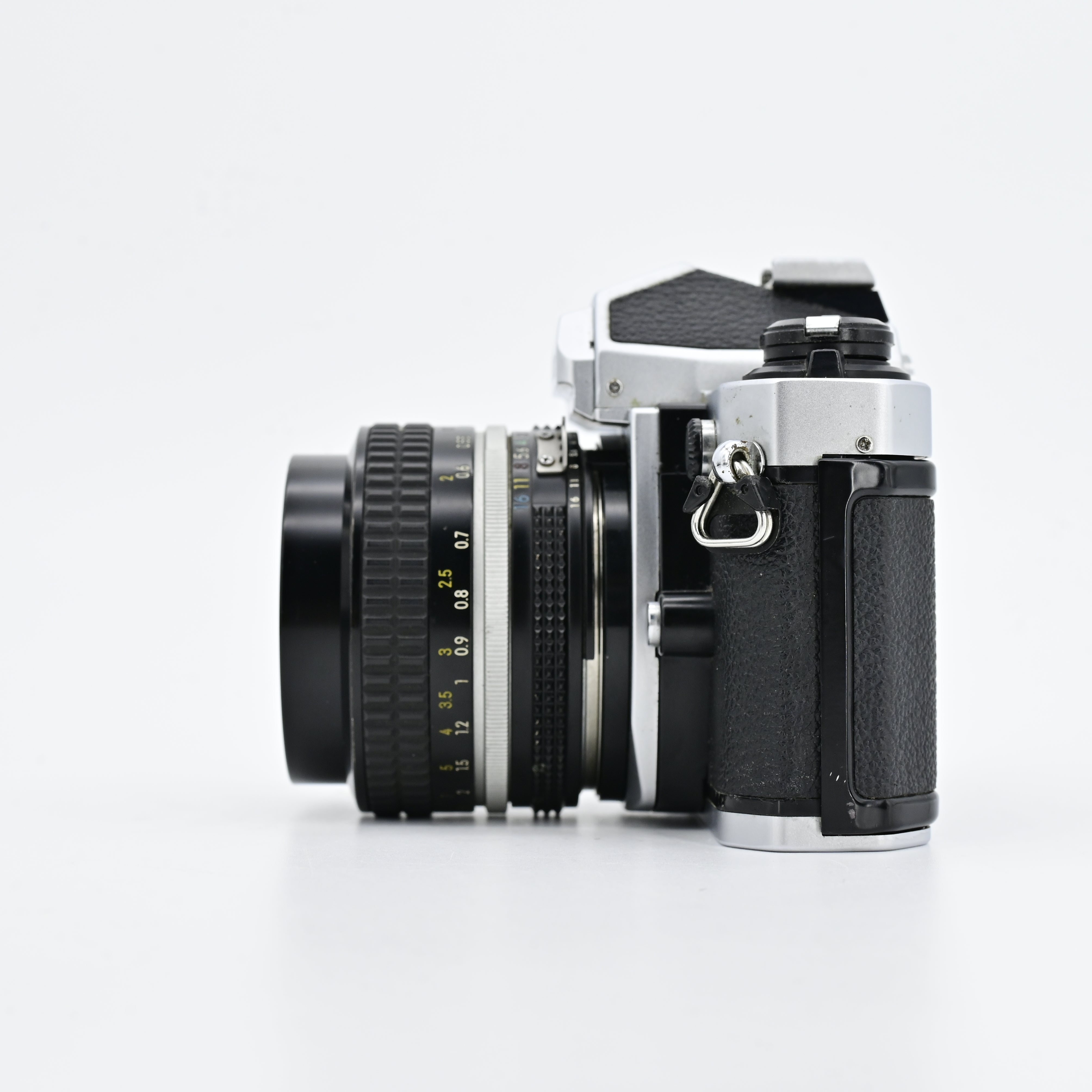 Nikon FM2 + Nikkor 50mm F1.4 Lens – SHOWA