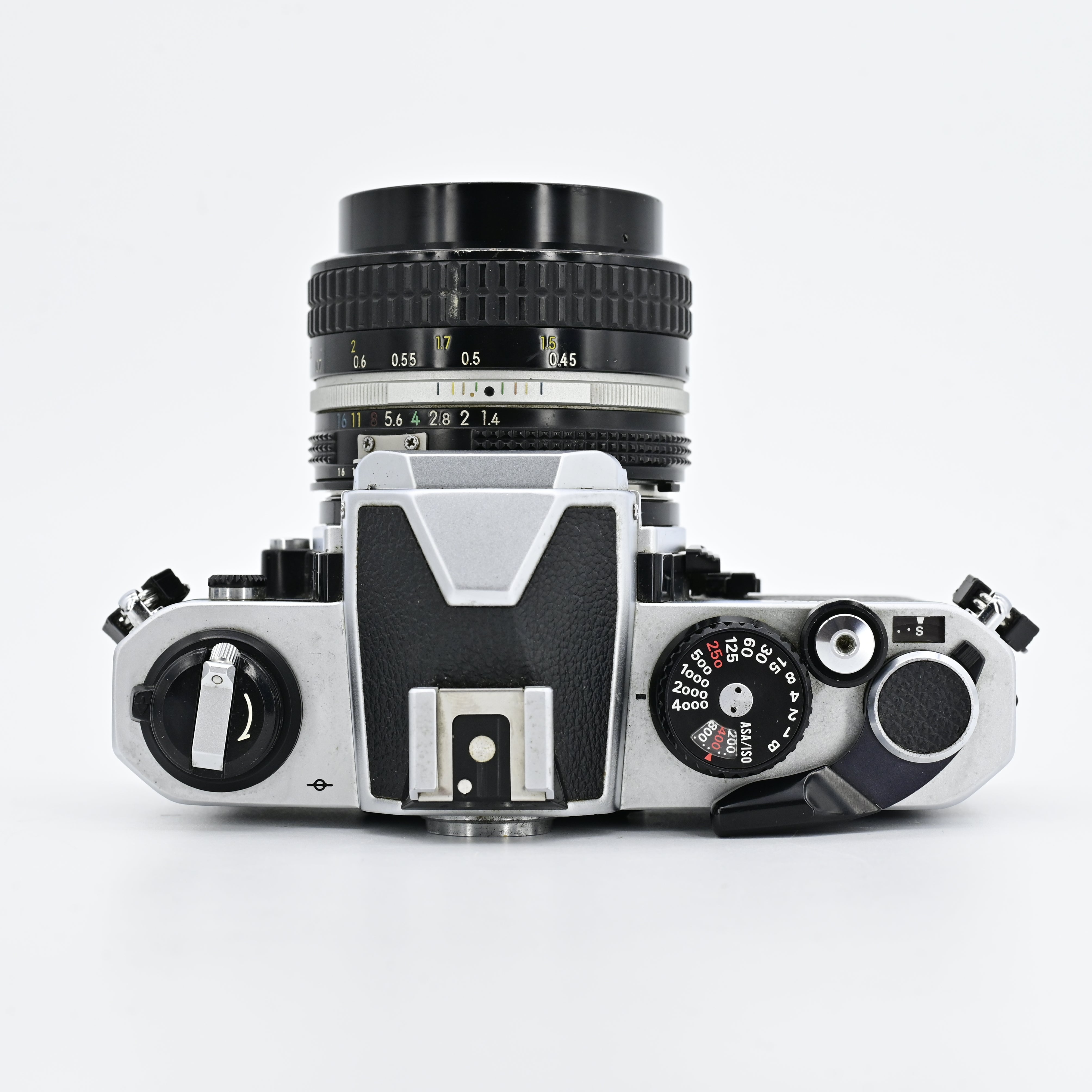 Nikon FM2 + Nikkor 50mm F1.4 Lens – SHOWA