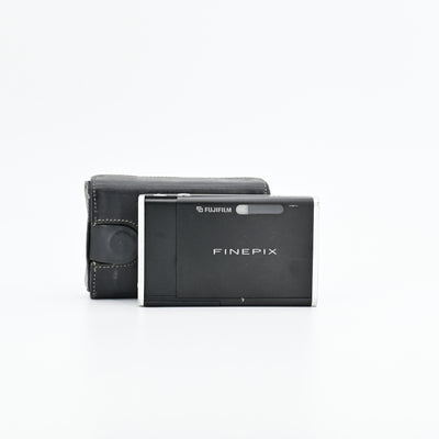 Fujifilm FinePix Z1 with case