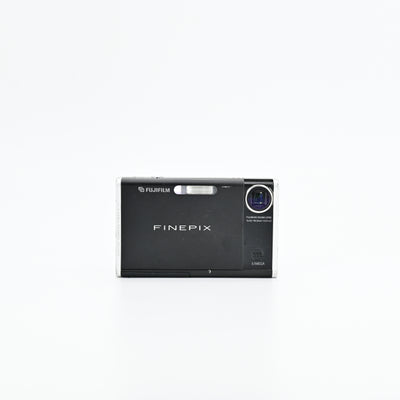 Fujifilm FinePix Z1 with case