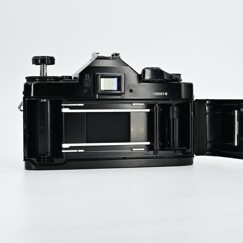 Canon A1 Black + FD 50mm F1.4 Lens