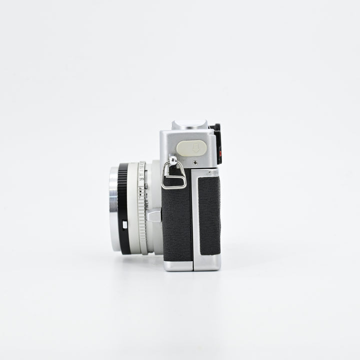 Canon Canonet QL17 GIII with case