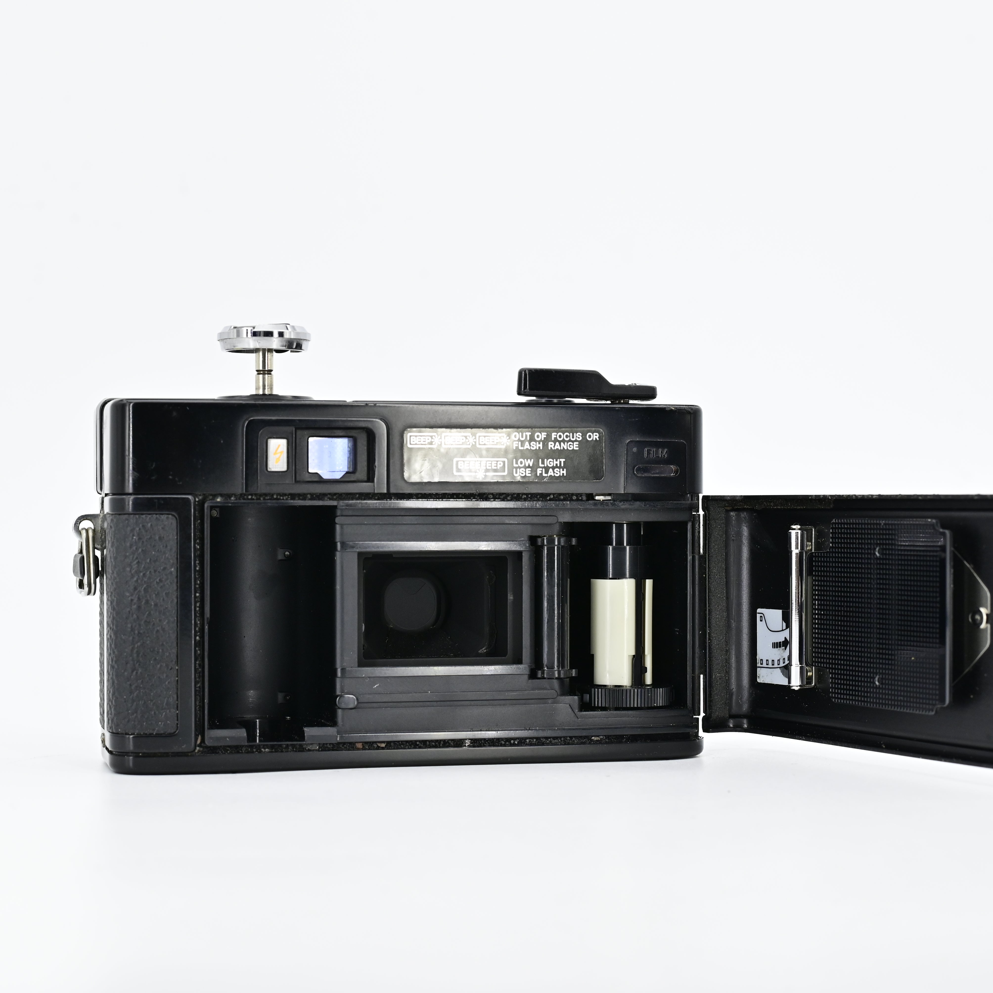 Minolta HI-Matic AF2 & 38mm 2.8 - Les ateliers de Marinette