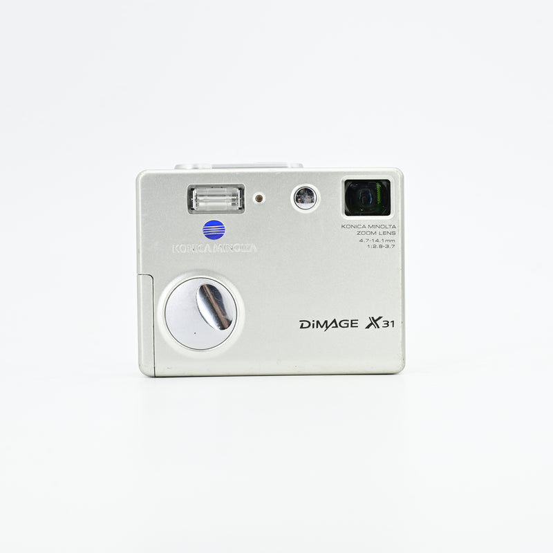 Konica Minolta DiMAGE X31 CCD Digital Camera