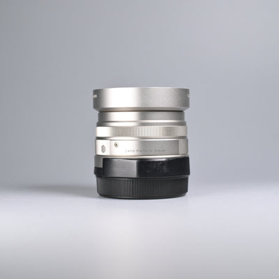 Contax Planar 45mm F2 Lens (with hood).