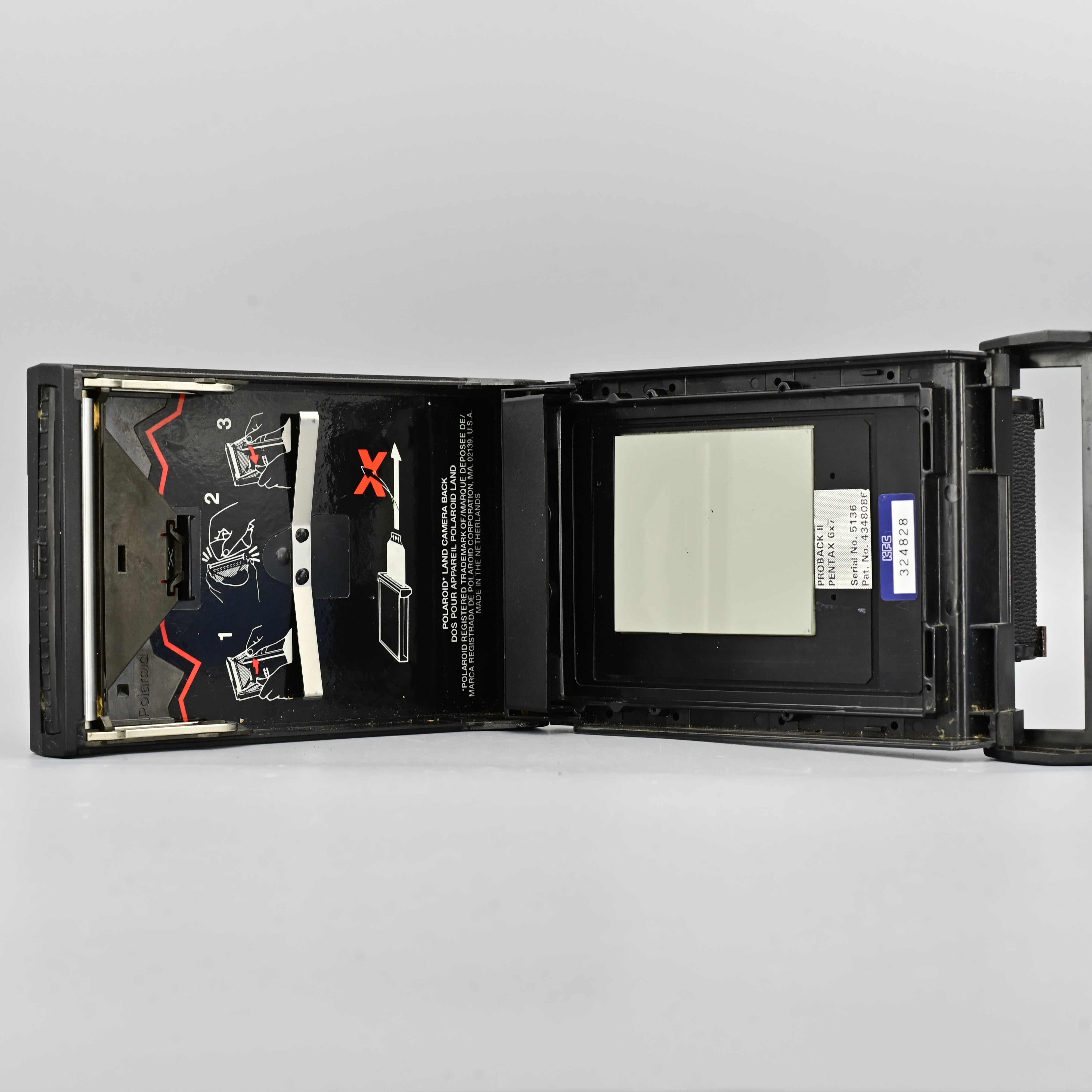 Polaroid Film Back (For Pentax 67) – SHOWA