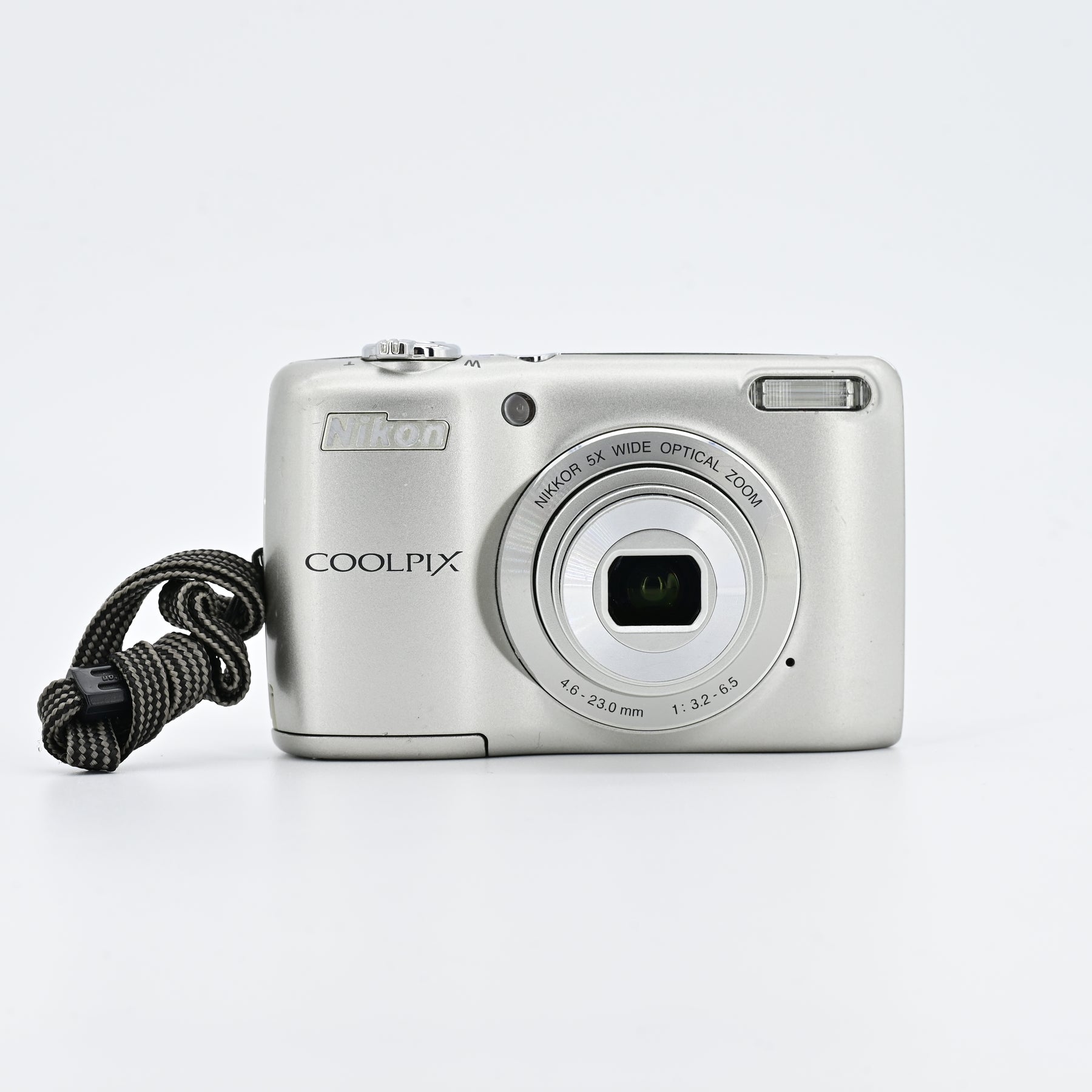 Nikon Coolpix L26 CCD Digital Camera
