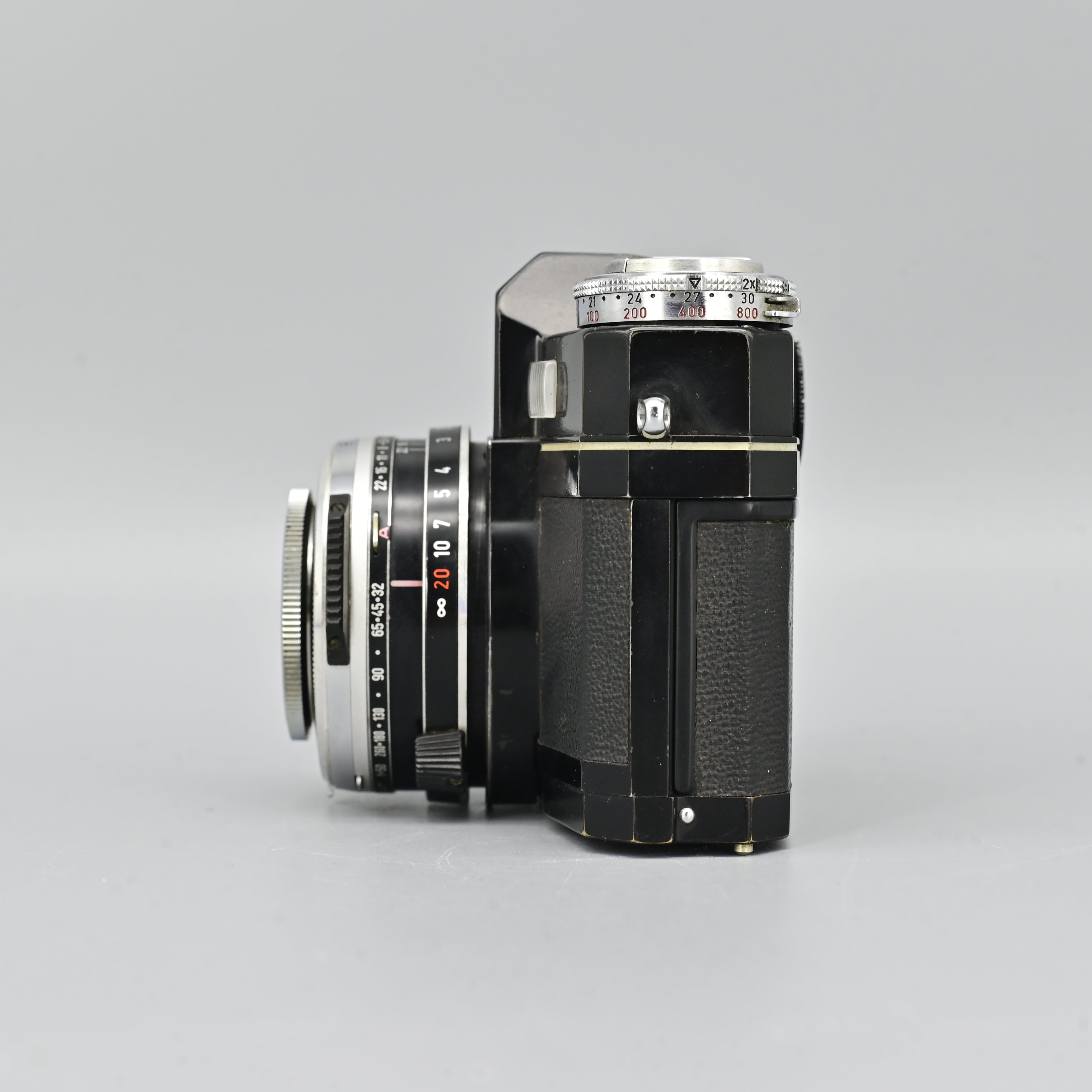 Zeiss Ikon Contaflex S. – SHOWA