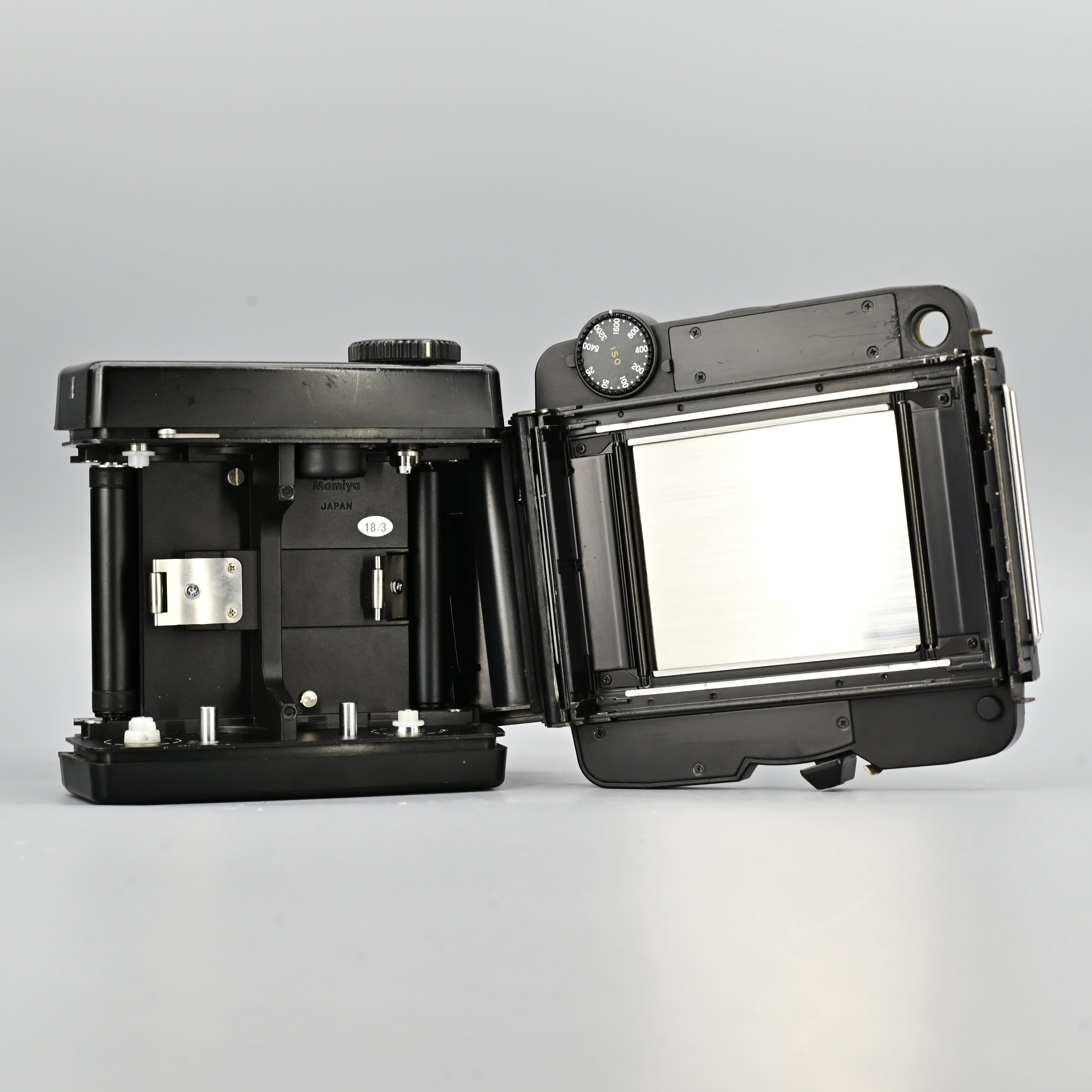 Mamiya RZ67 Pro II + Sekor Z 50mm F4.5 W Lens – SHOWA