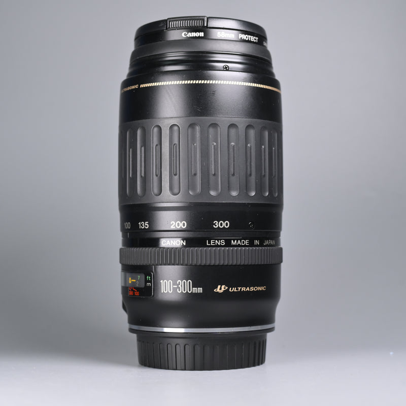 Canon EF 100-300mm F4.5 Zoom Lens