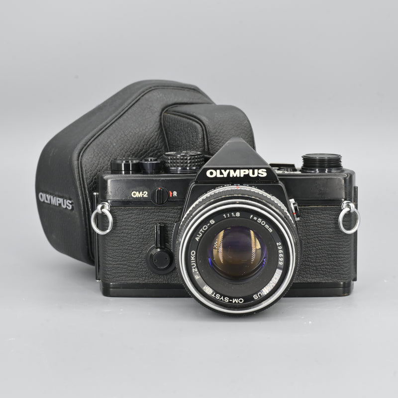 Olympus OM-2 Black + 50mm F1.8 - フィルムカメラ