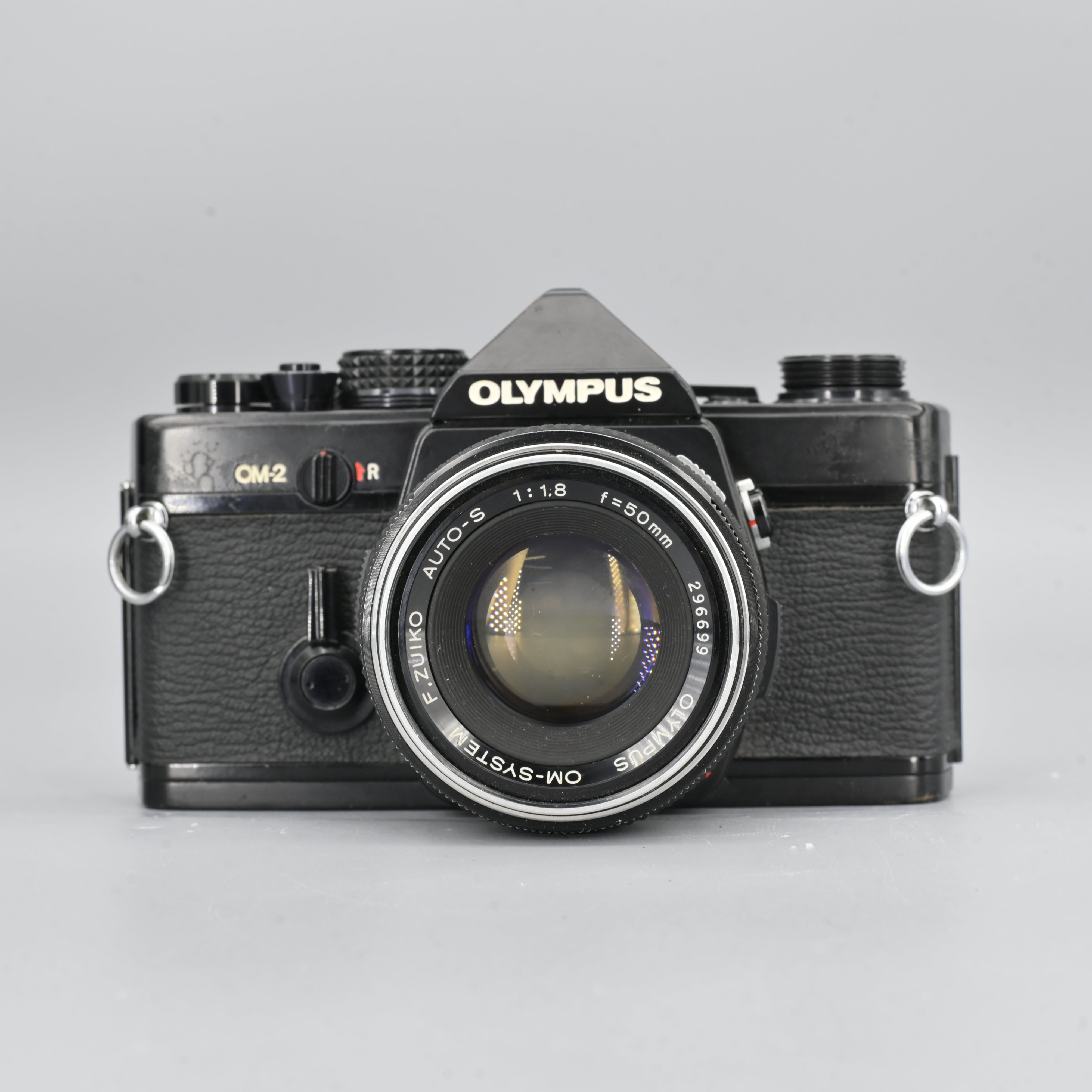Olympus OM2 + Auto-S 50mm F1.8 Lens – SHOWA