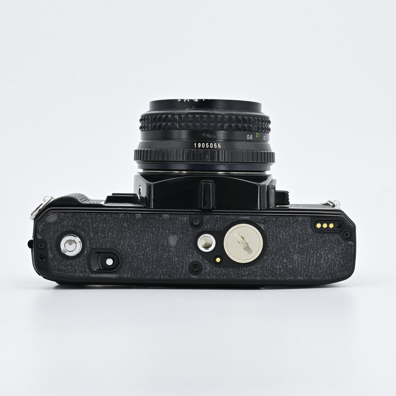 Minolta X570 Black + MD 45mm F2 Lens
