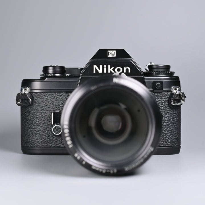 Nikon EM Black + Zoom-Nikkor 43-86/3.5 Lens