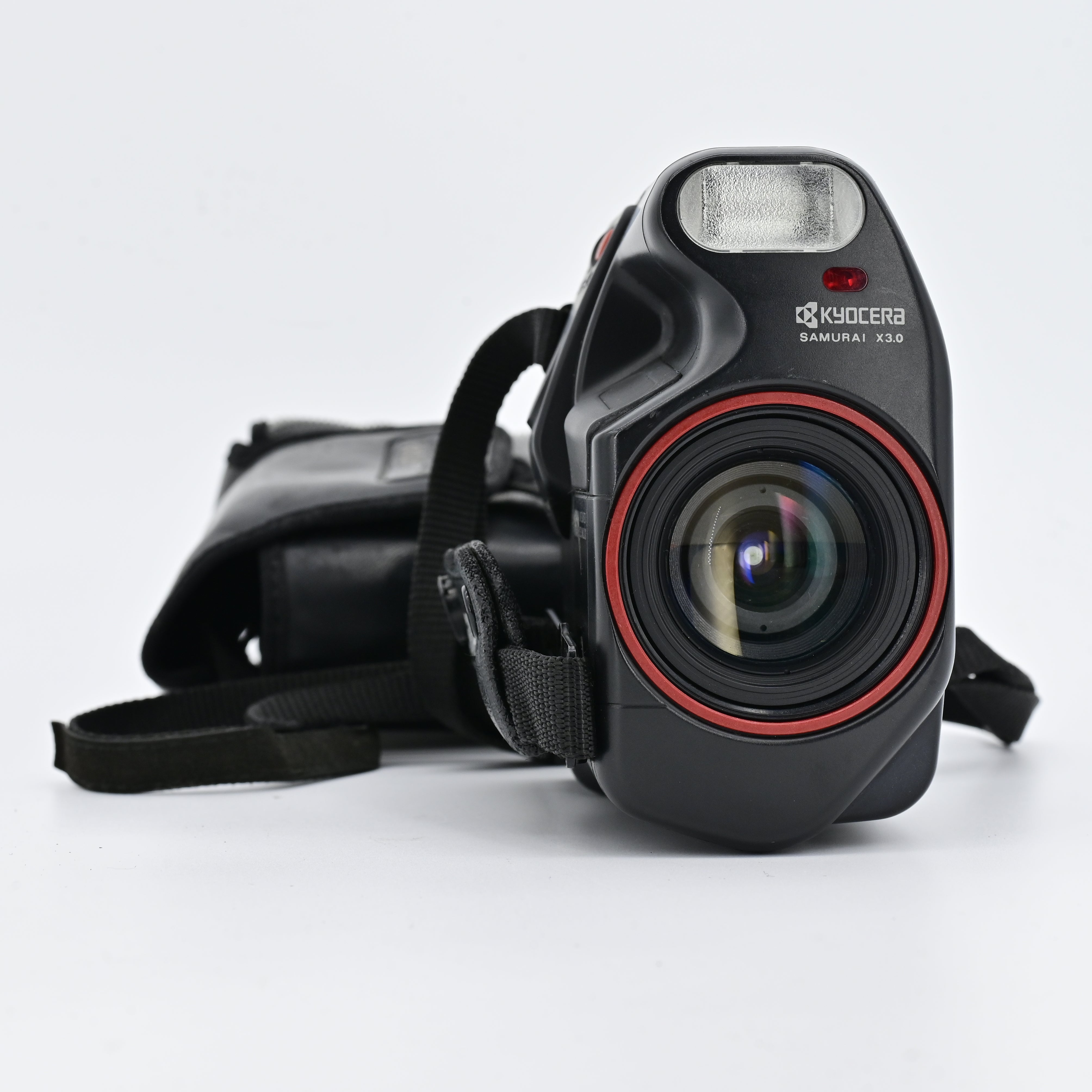 【saku】KYOCERA T-PROOF FILM CAMERA Kyocera T-Proof (Yashica T5) Compact Film Camera Review and