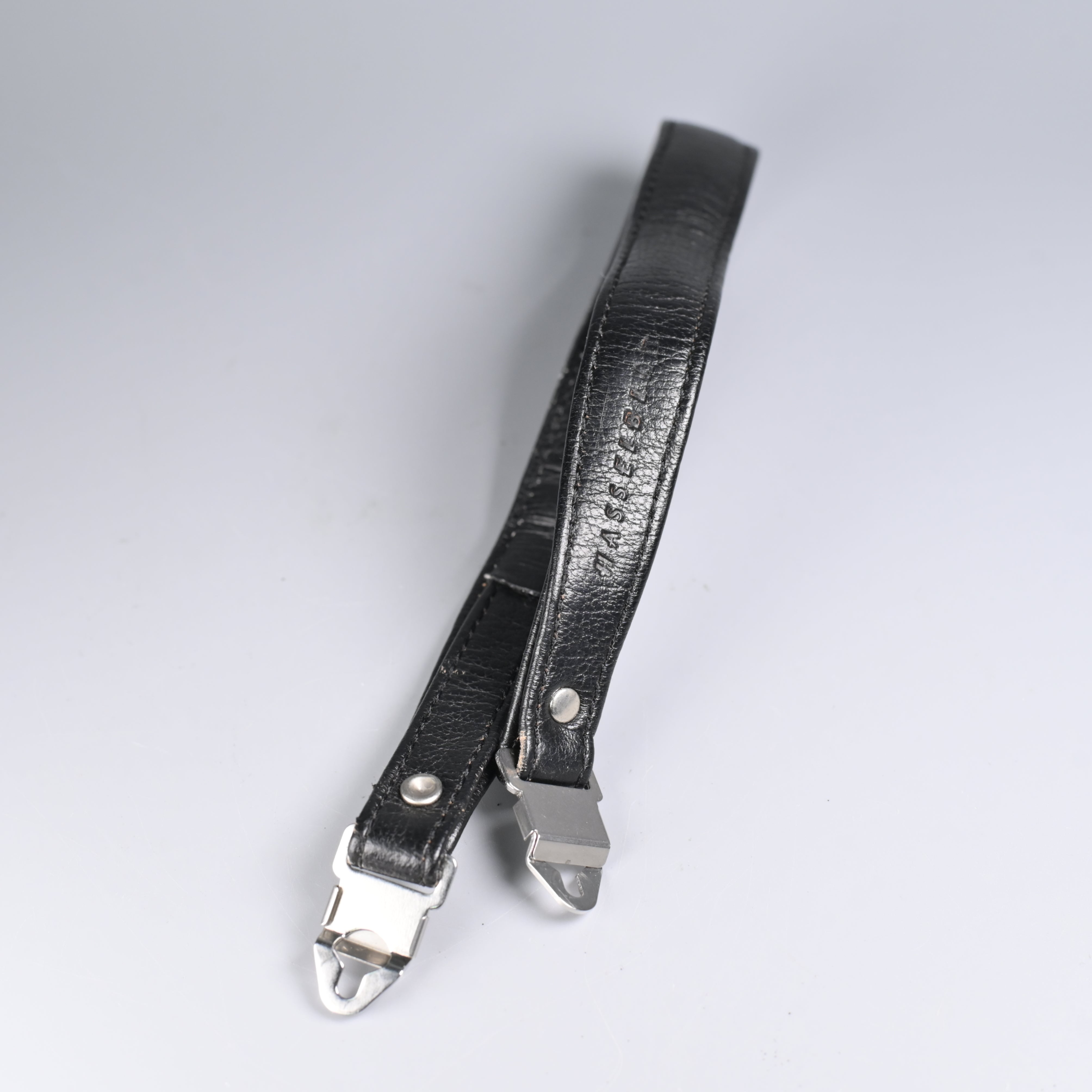 Hasselblad Original Hand Strap – SHOWA