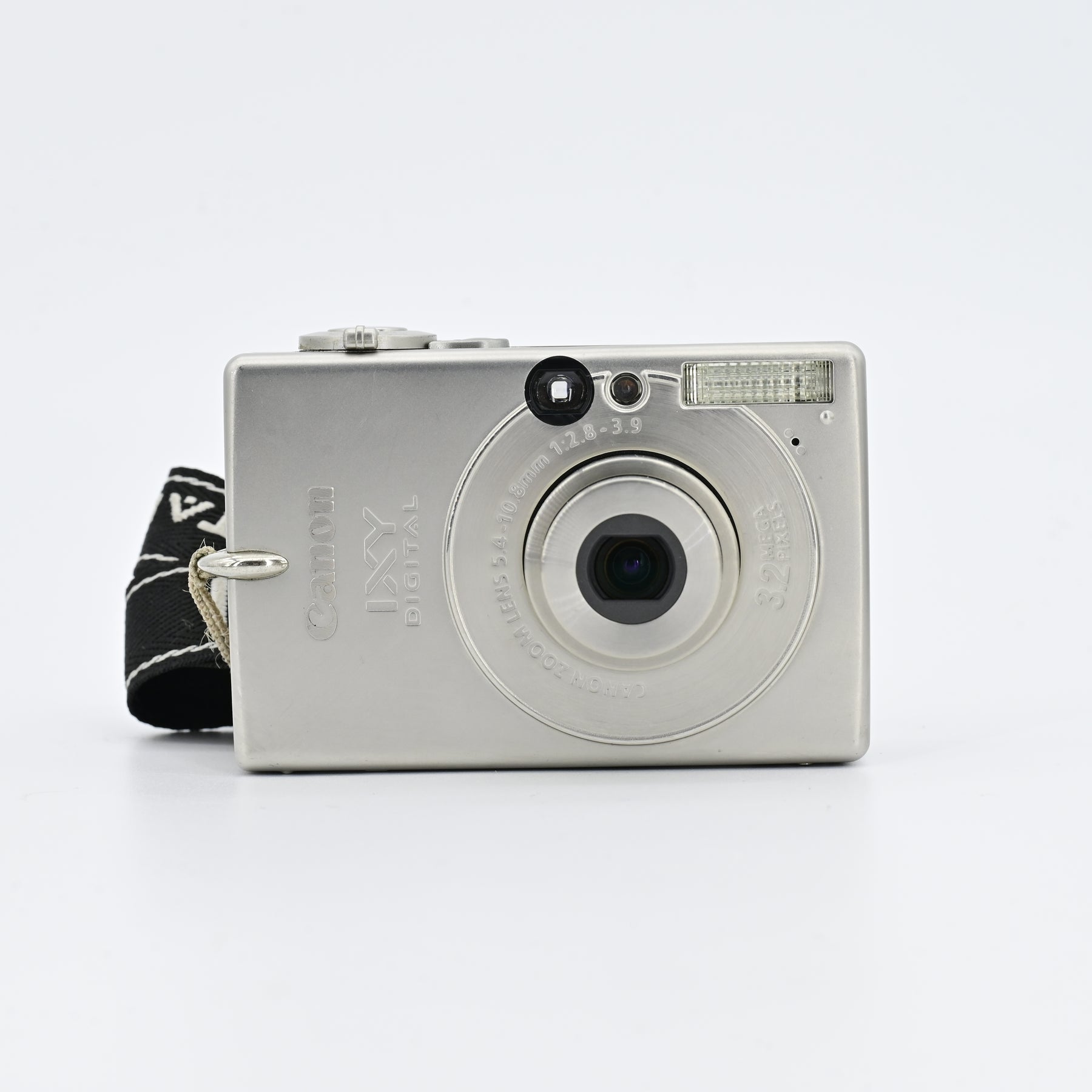 Canon IXY Digital 30 (PowerShot SD100 / Digital IXUS II)