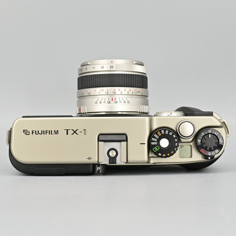 Fujifilm TX-1 + Super-EBC Fujinon 45mm F4 Lens.