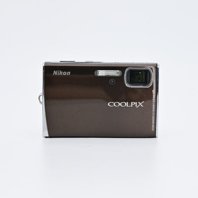 Nikon Coolpix S50 CCD Digital Camera [Read Description]