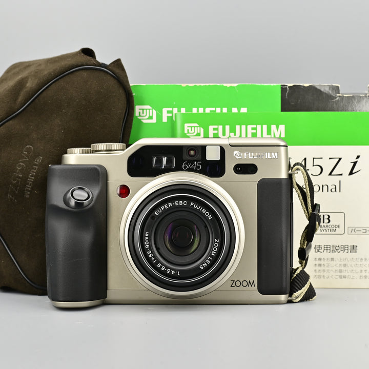 Fujifilm GA645i Professional (Boxed).