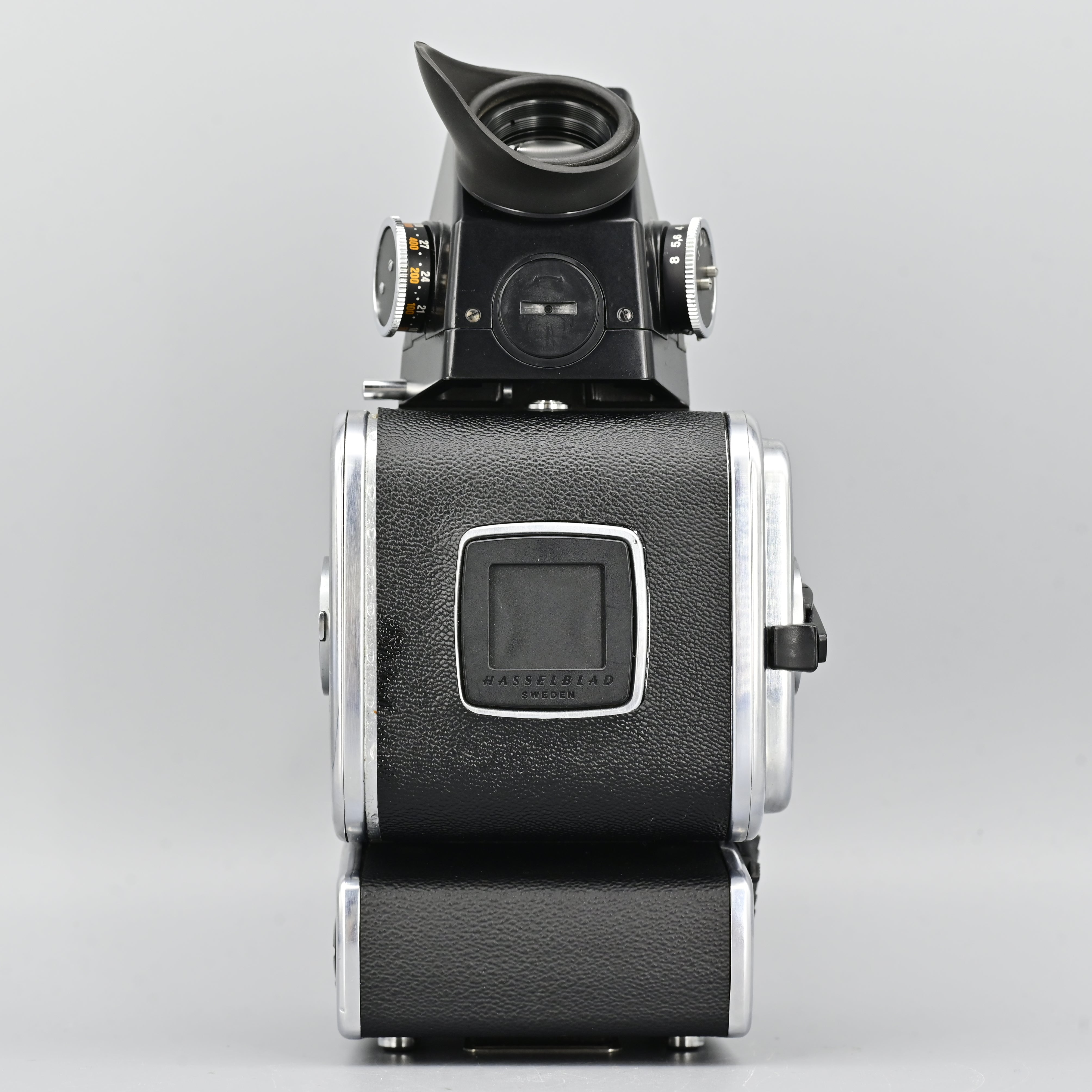 Hasselblad 500EL/M Body (Moon Version). – SHOWA