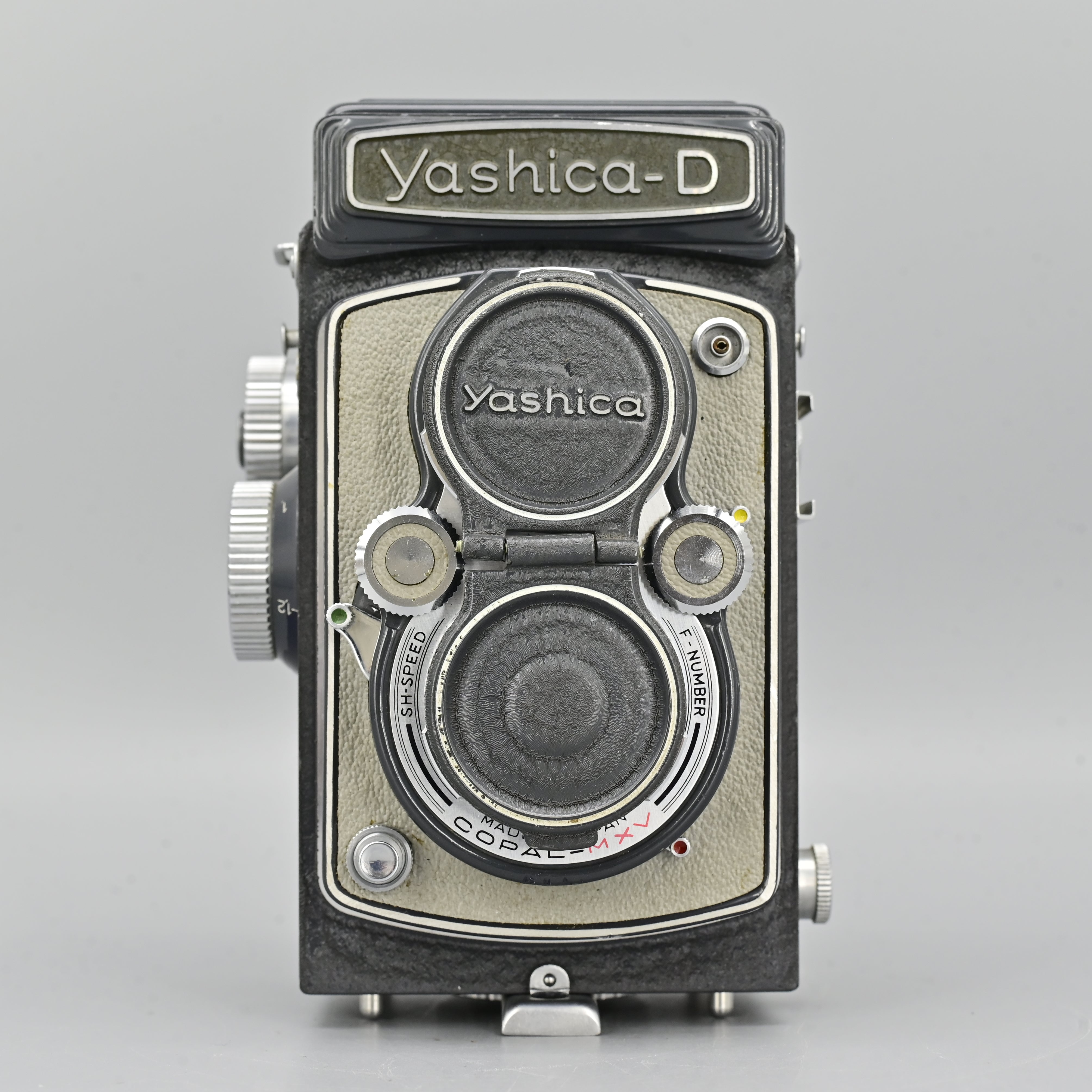Yashica-D Grey Ver. – SHOWA