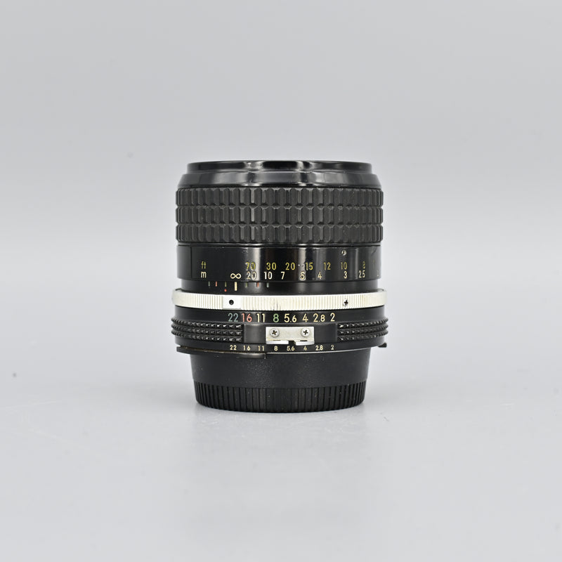 Nikon Ai 85mm F2 Lens.