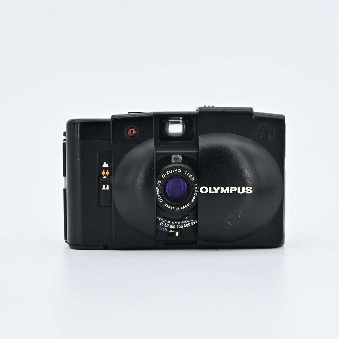 Olympus XA2