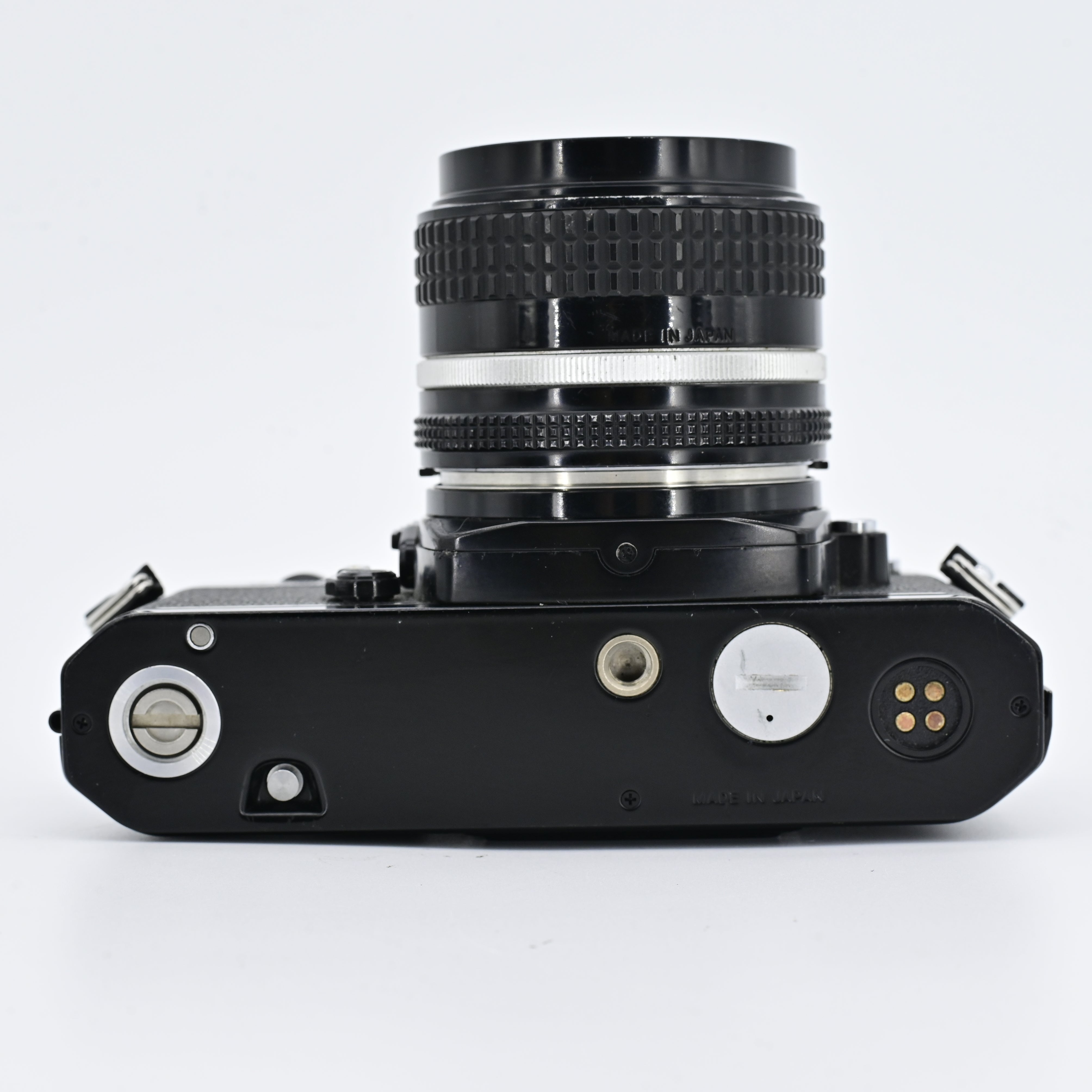 Nikon FM2 + Nikkor 28mm F3.5 Lens – SHOWA