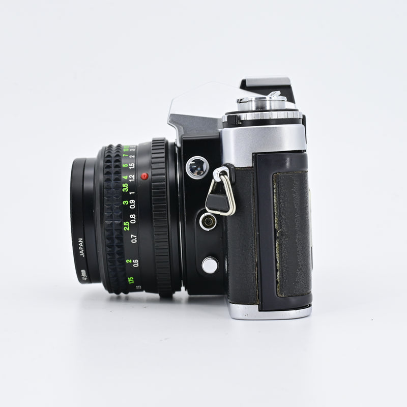 Minolta XD11 + MD Rokkor-X 50mm F1.7 Lens