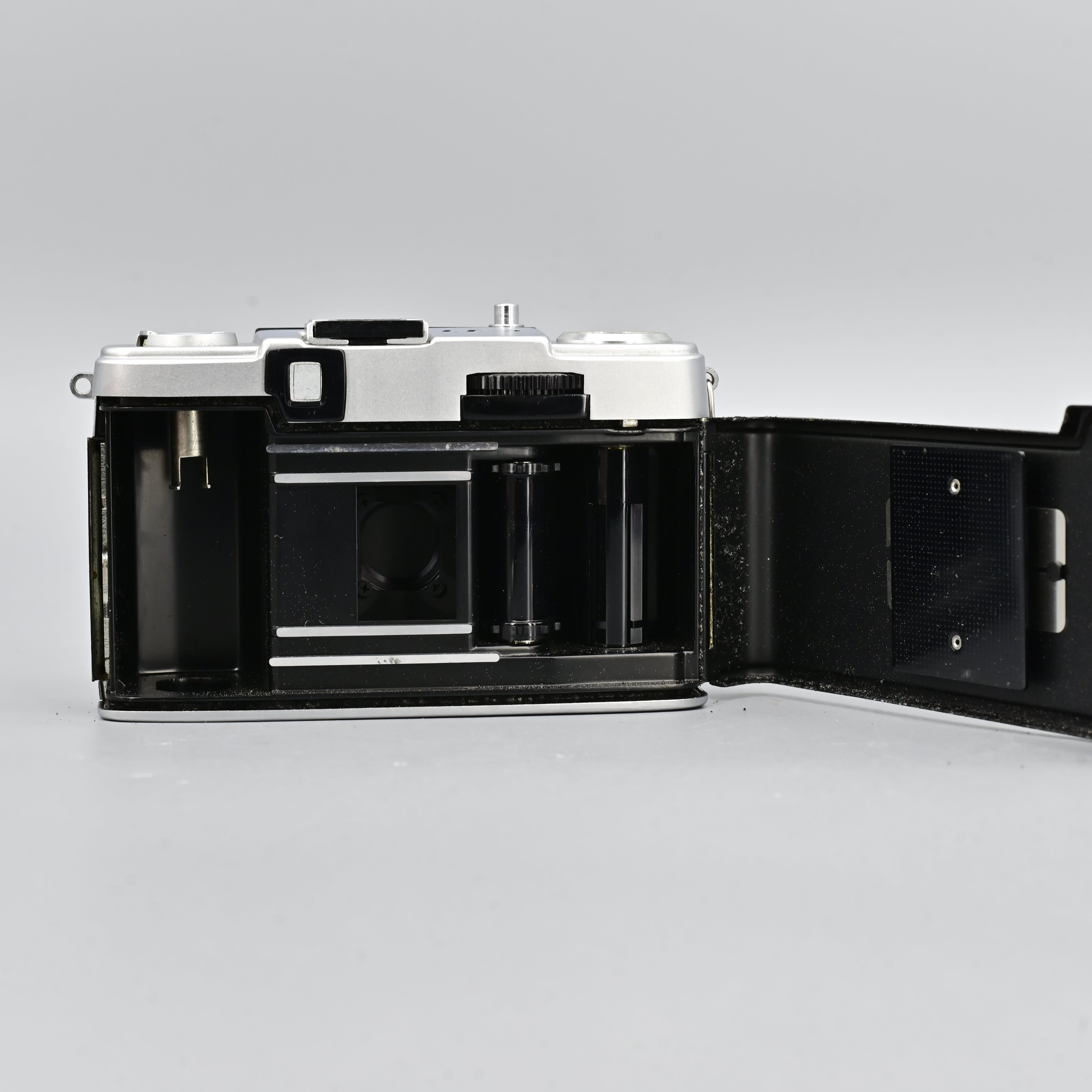 Olympus PEN EE 3 – SHOWA