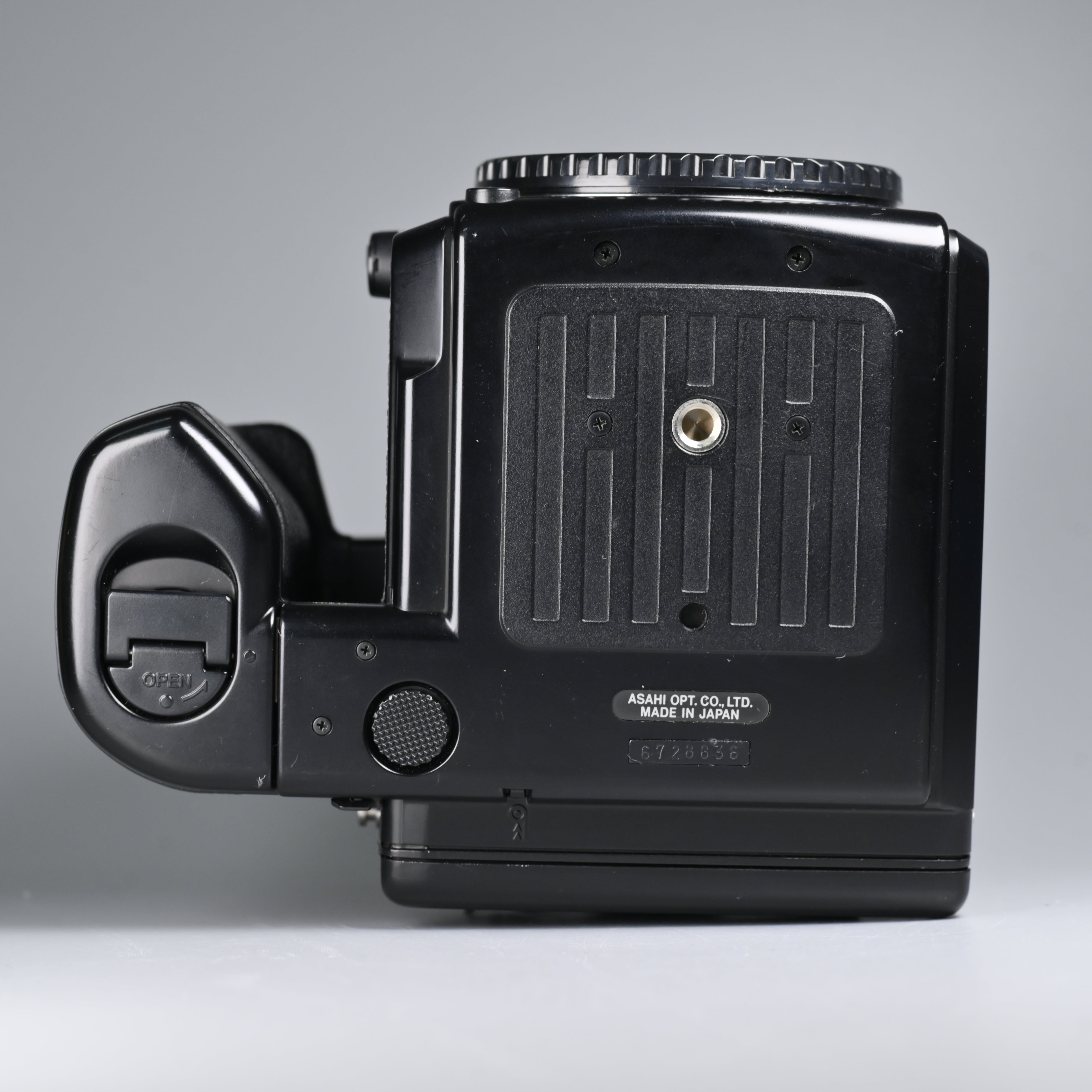 Pentax 645N Body Only – SHOWA