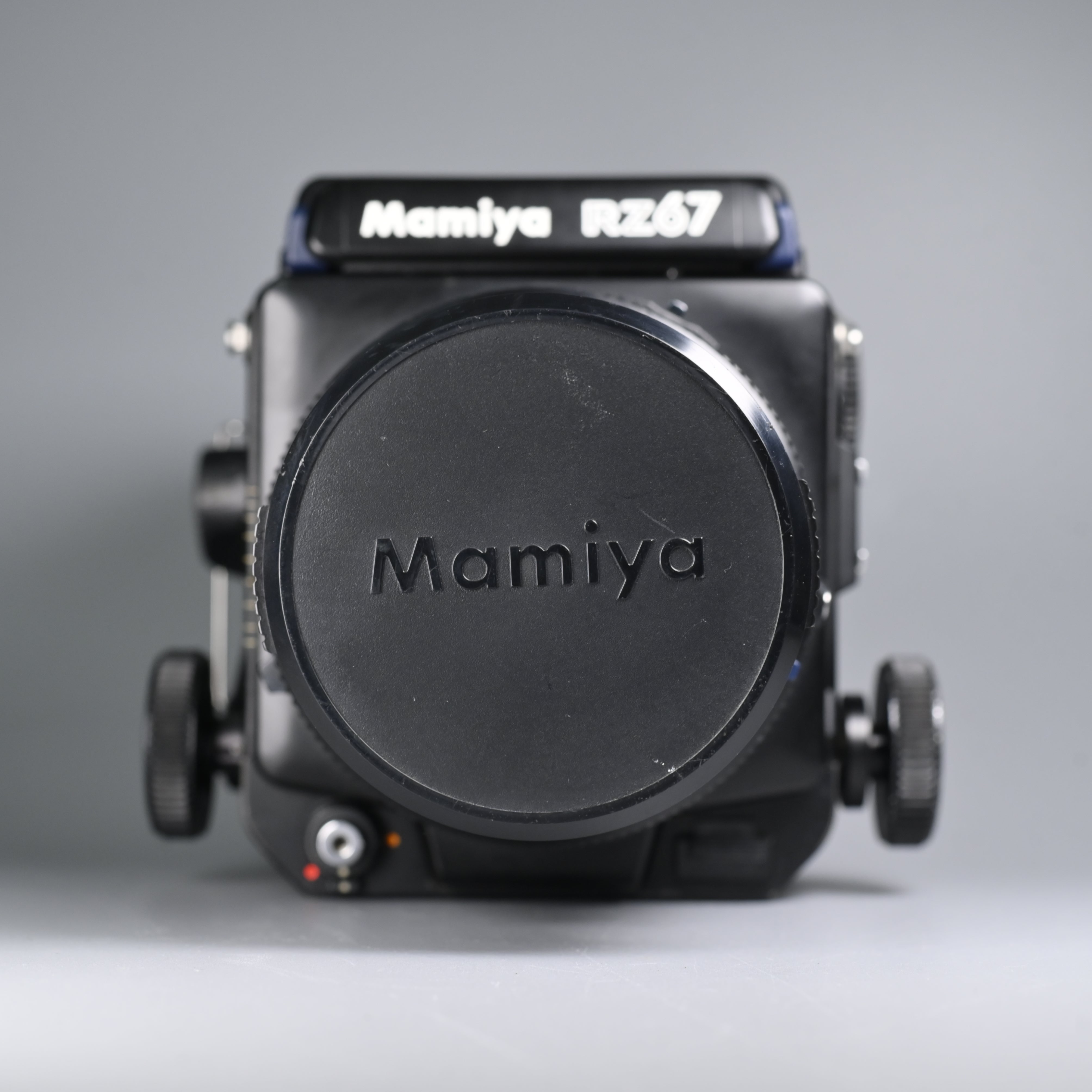 Mamiya RZ67 + Sekor Z 90mm F3.5 W Lens – SHOWA