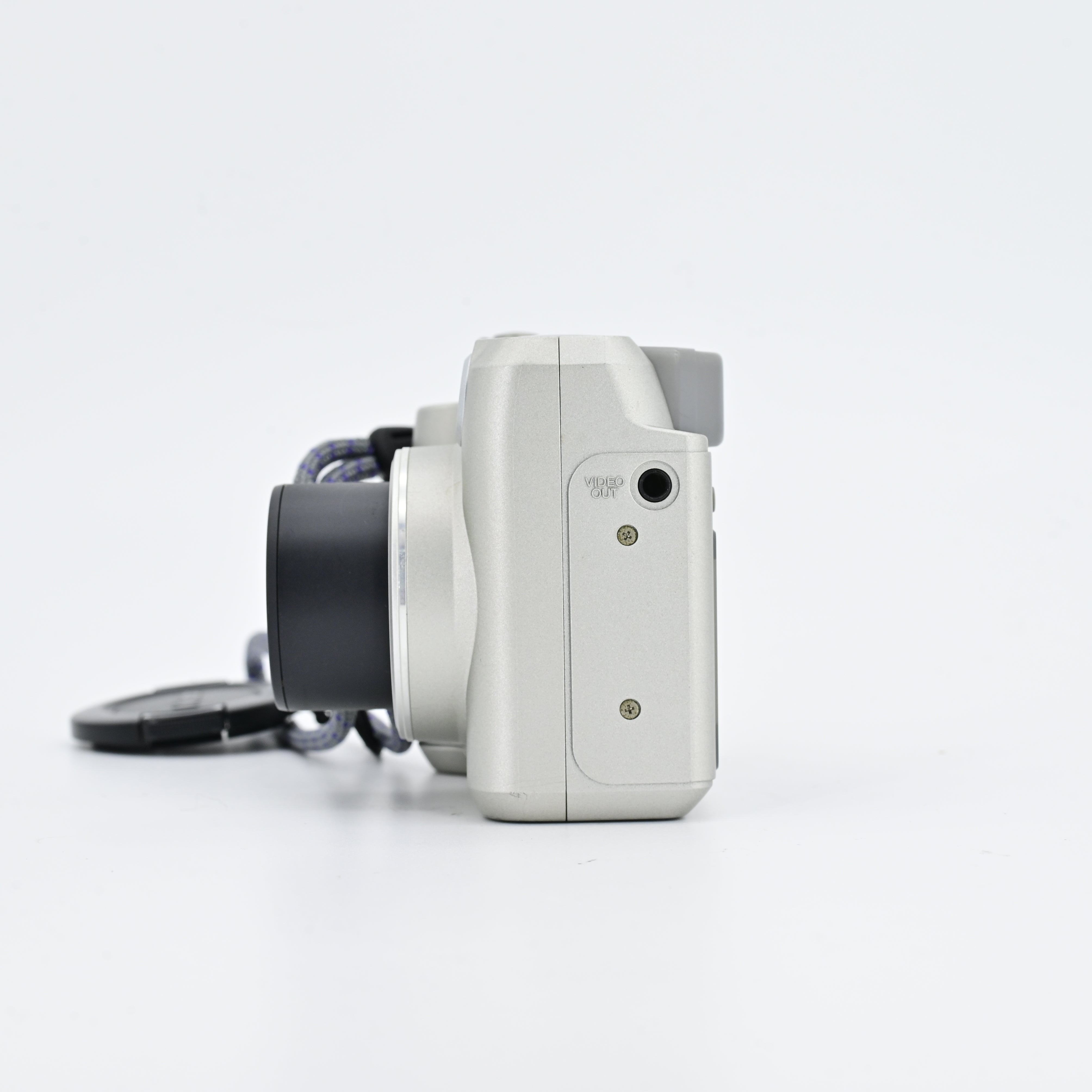 Nikon Coolpix E880 CCD Digital Camera – SHOWA Nikon Coolpix E880 CCD Digital Camera – SHOWA
