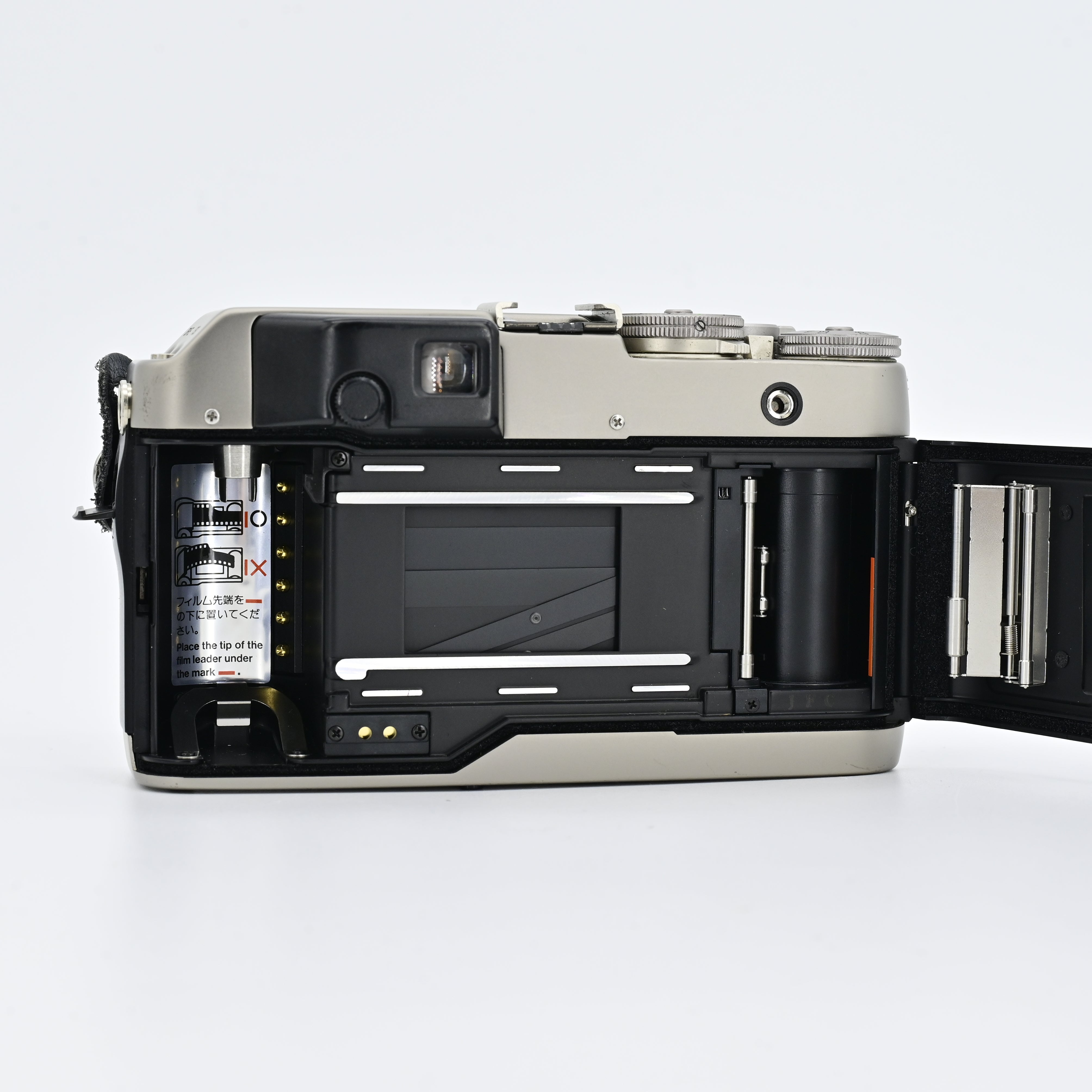 Contax G1 Body Only (White Lebal) – SHOWA