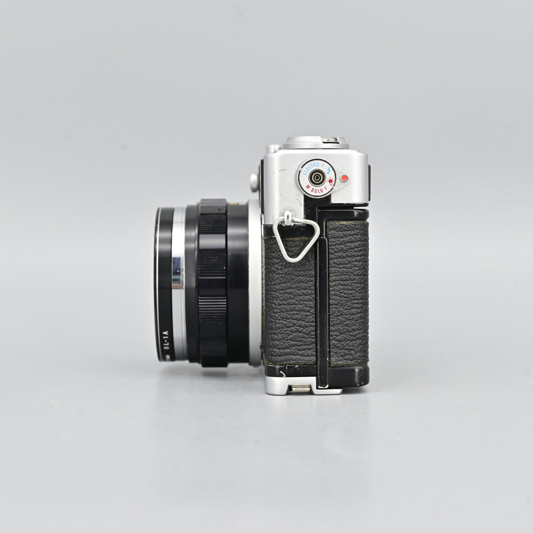 Olympus 35DC.